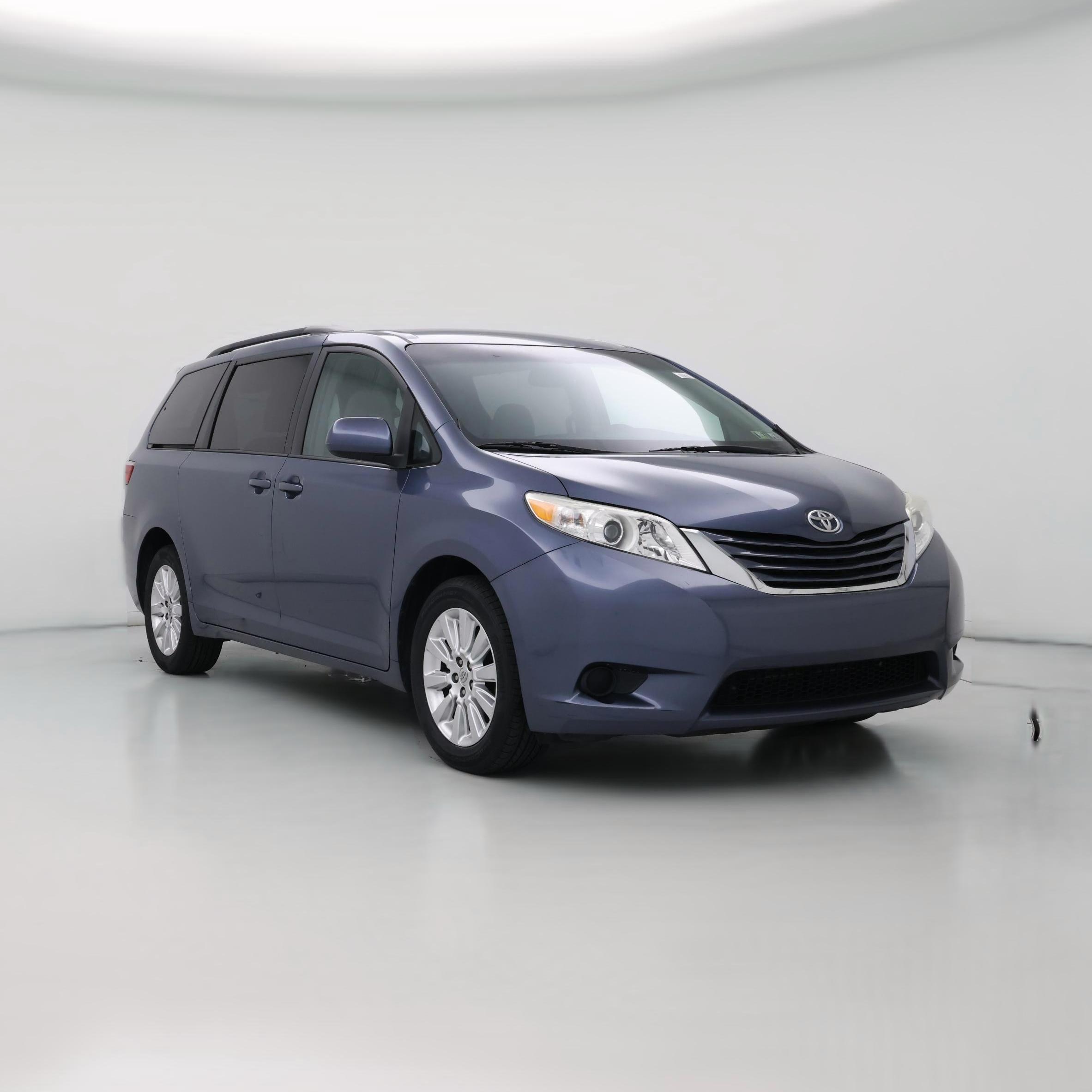 Thumbnail: 2015 Toyota Sienna - 1