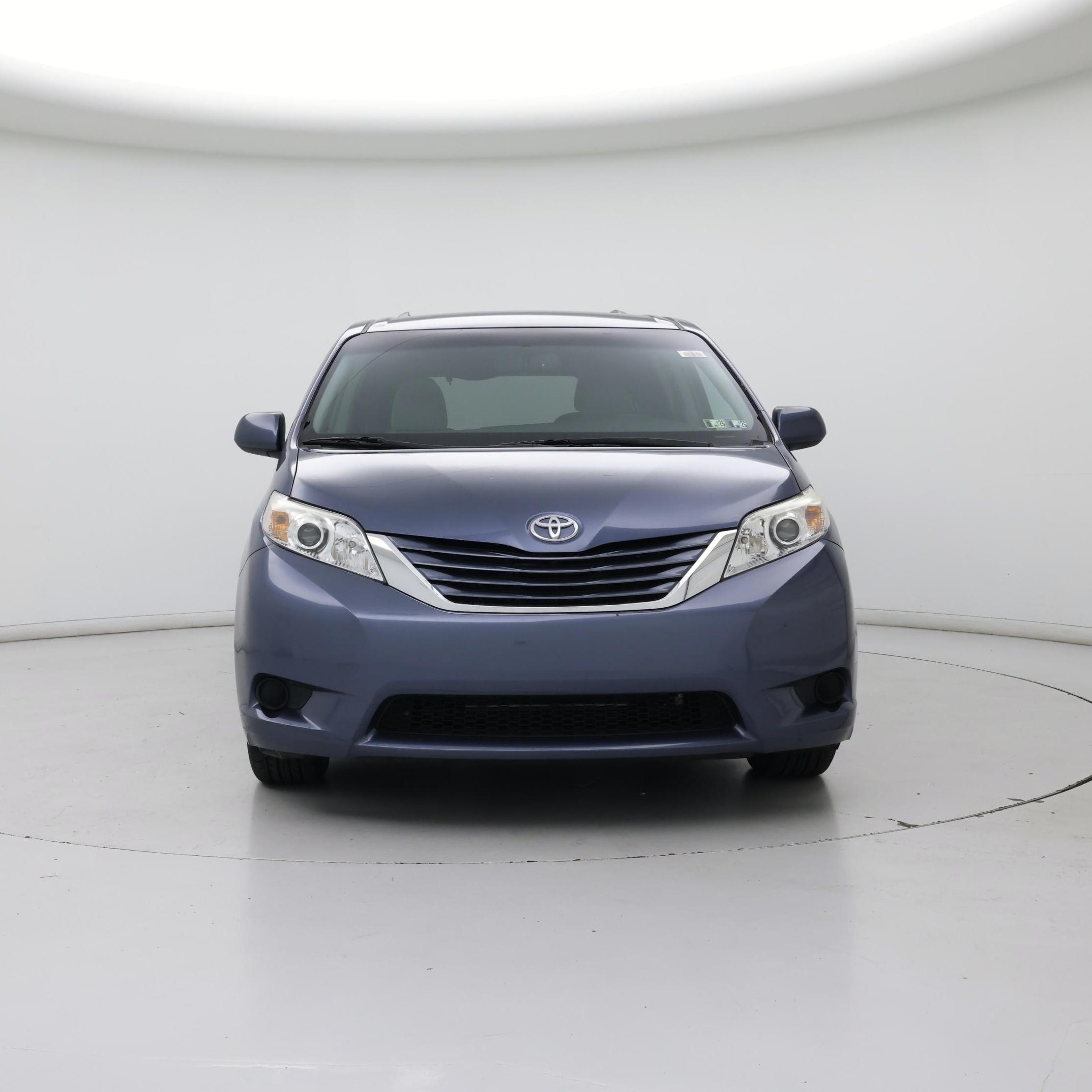 Thumbnail: 2015 Toyota Sienna - 5