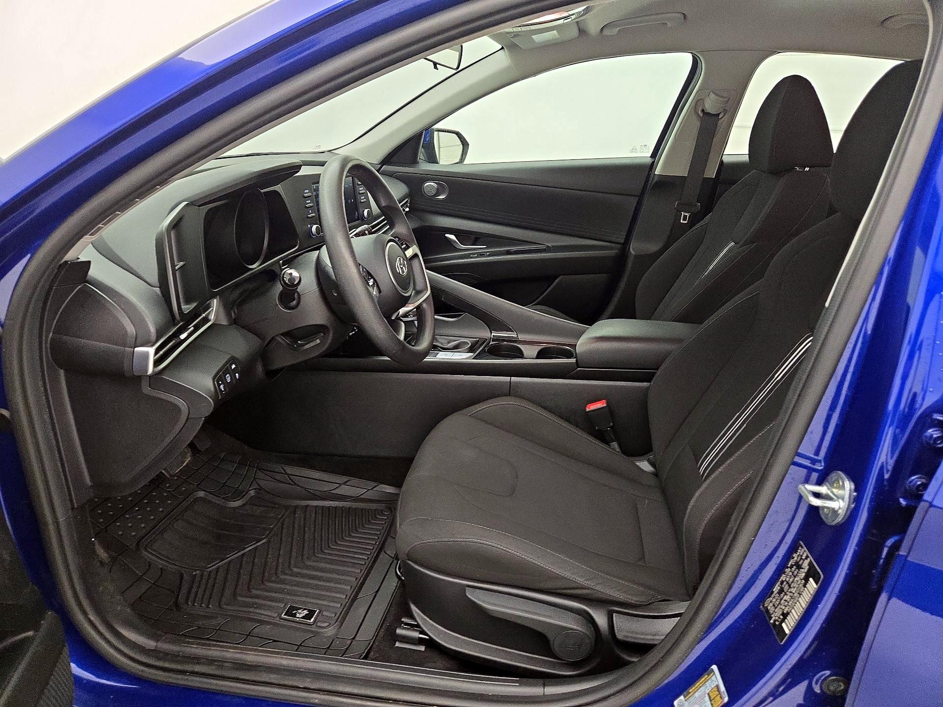 Thumbnail: 2021 Hyundai Elantra - 11