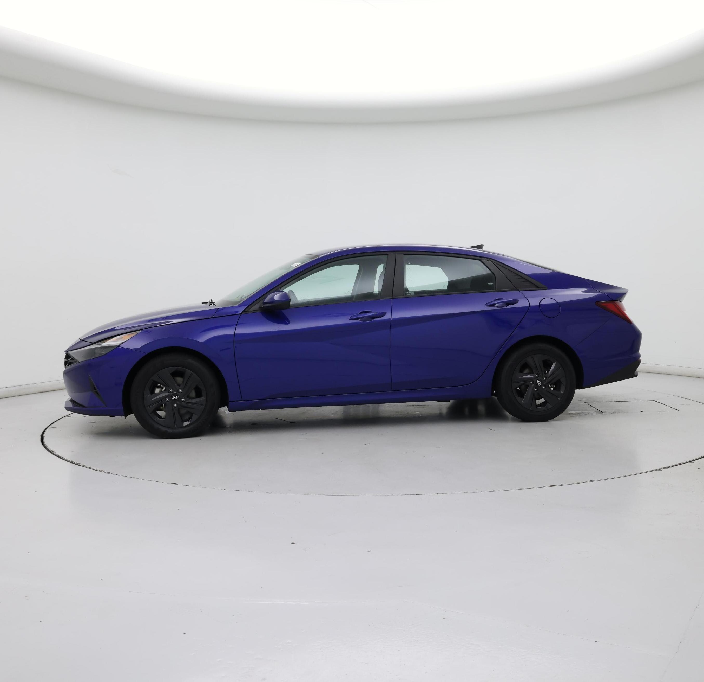 Thumbnail: 2021 Hyundai Elantra - 3