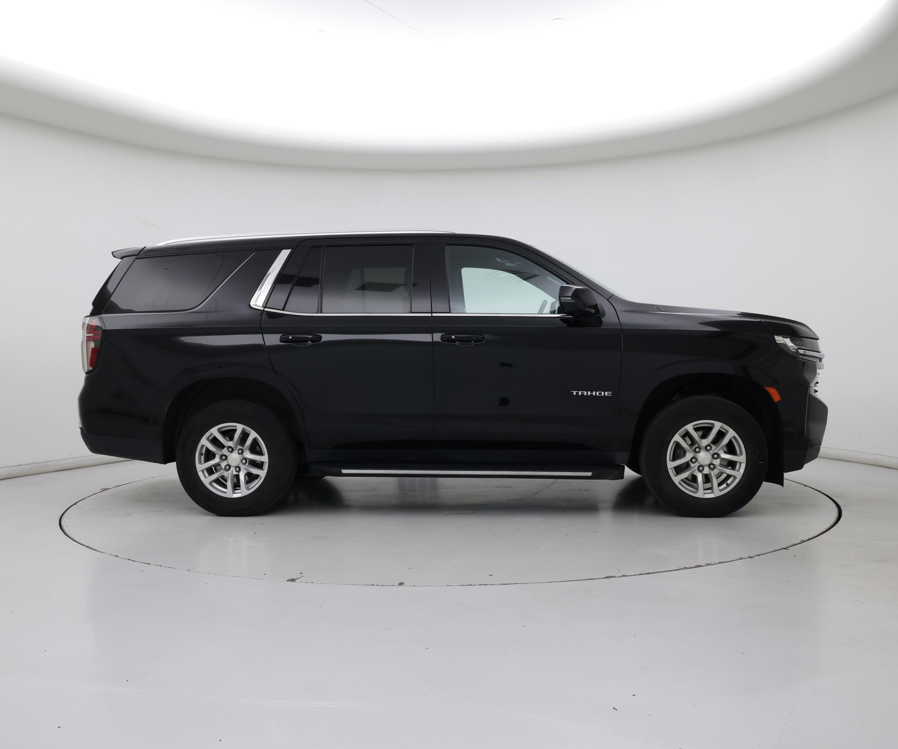 Thumbnail: 2023 Chevrolet Tahoe - 7