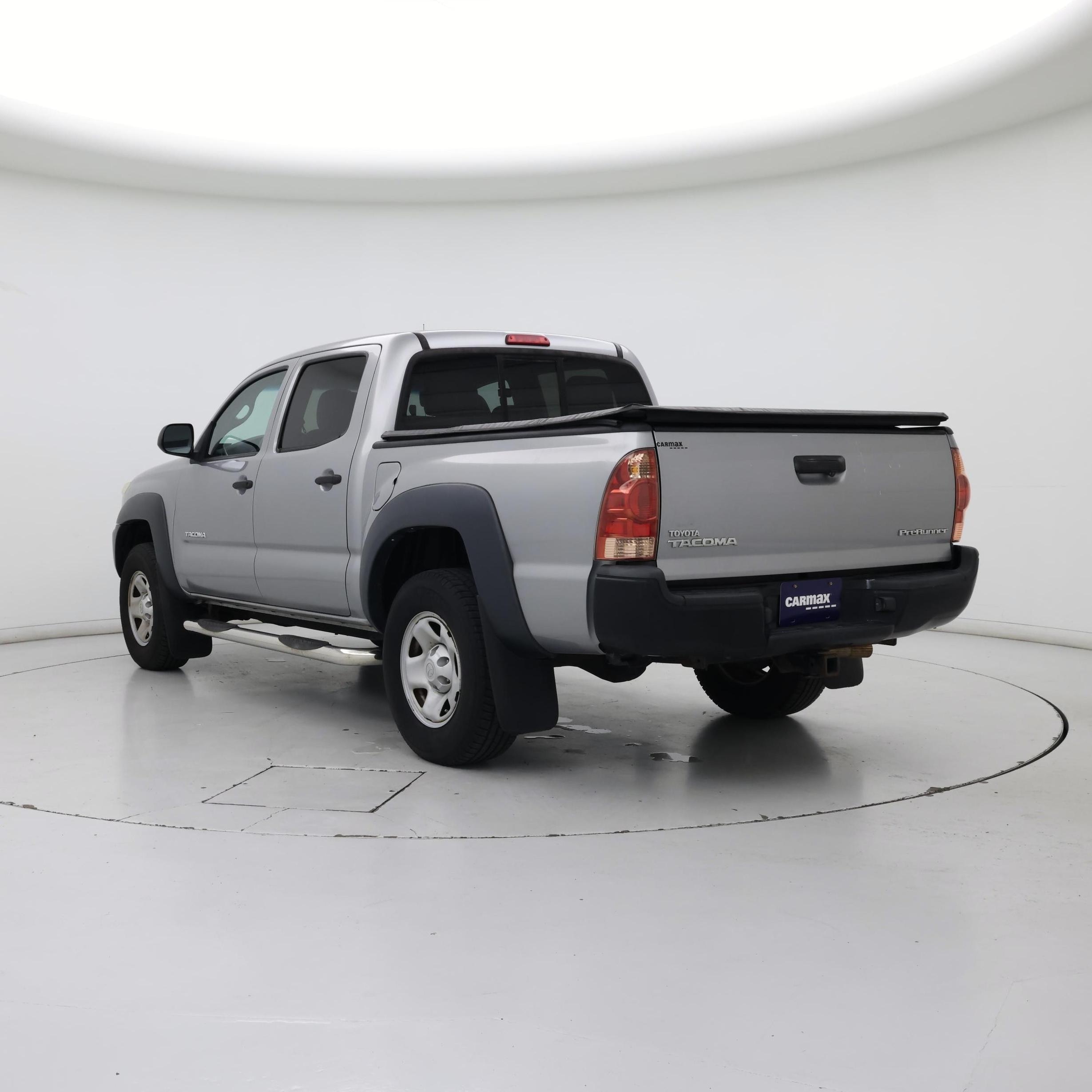 Thumbnail: 2015 Toyota Tacoma - 2