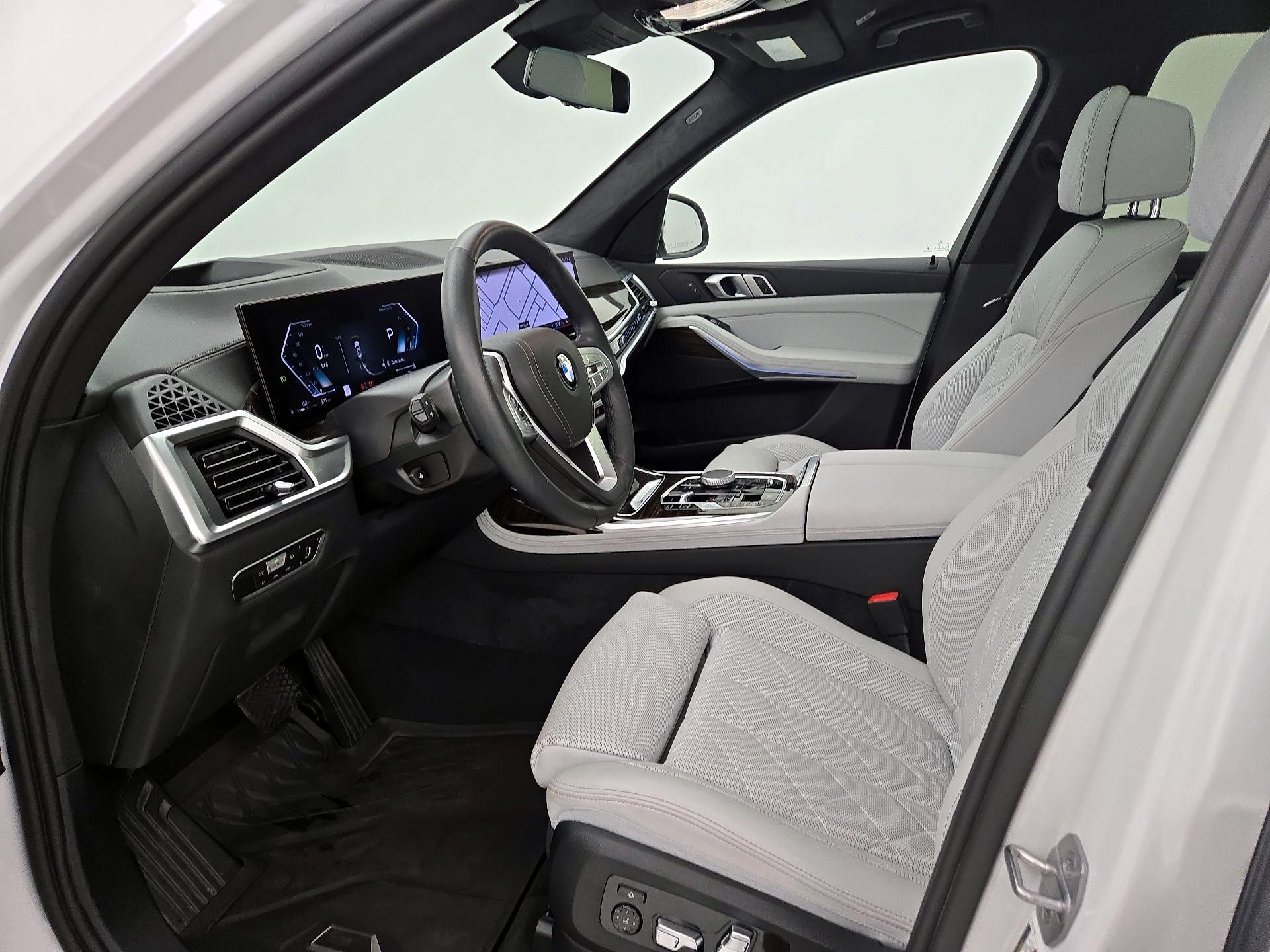 Thumbnail: 2023 BMW X7 - 11