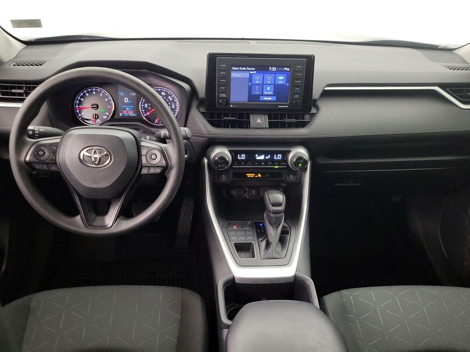 Thumbnail: 2022 Toyota RAV4 - 9