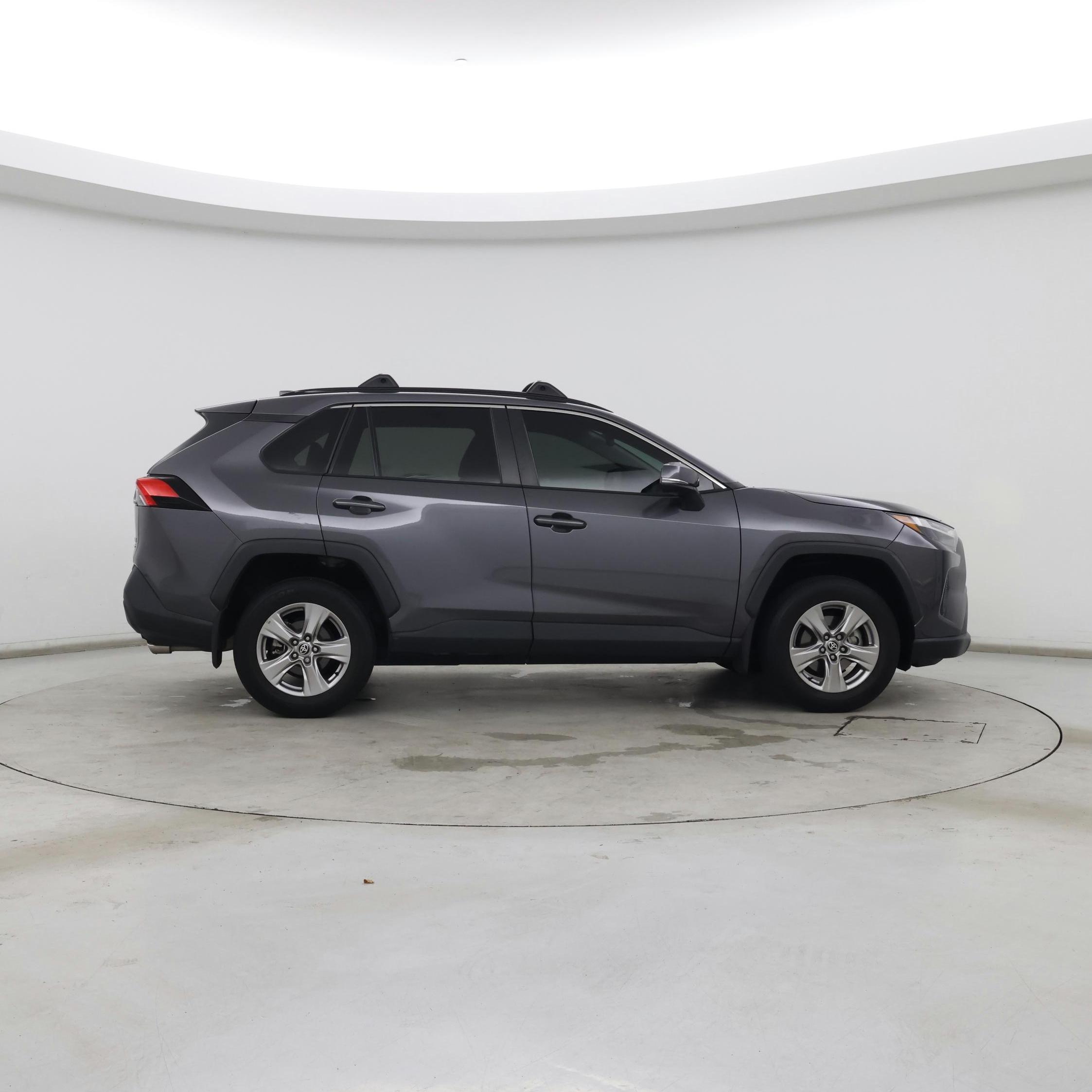 Thumbnail: 2022 Toyota RAV4 - 7