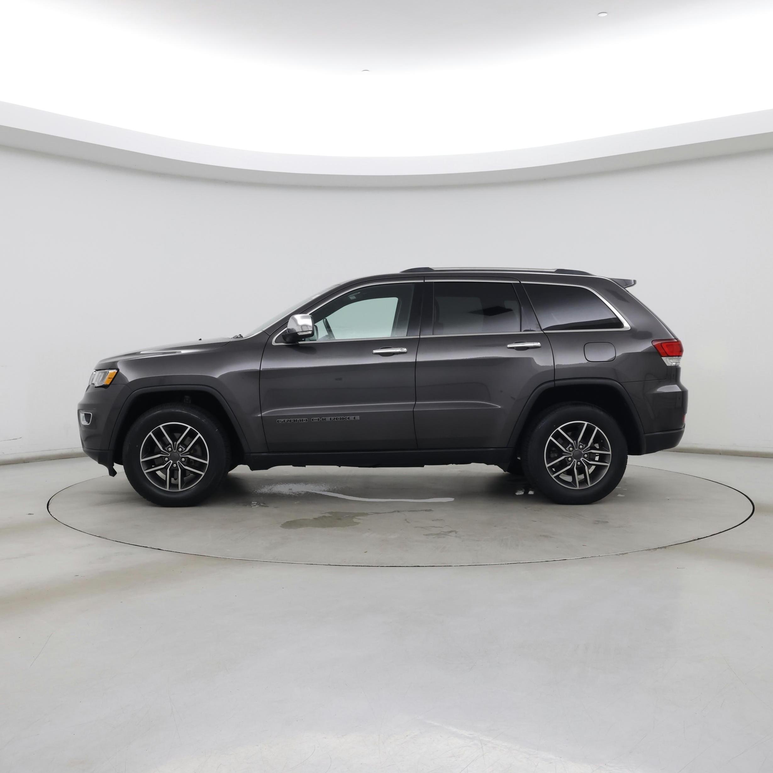 Thumbnail: 2020 Jeep Grand Cherokee - 3