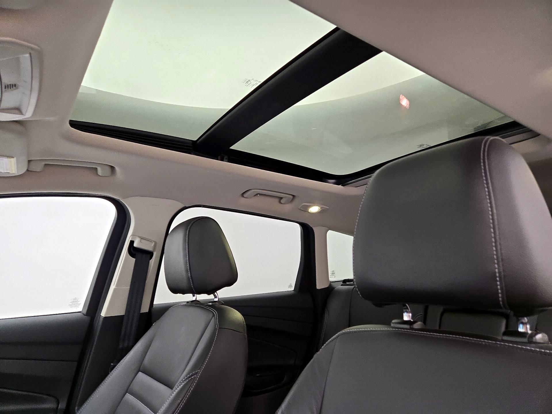 Thumbnail: 2016 Ford Escape - 19