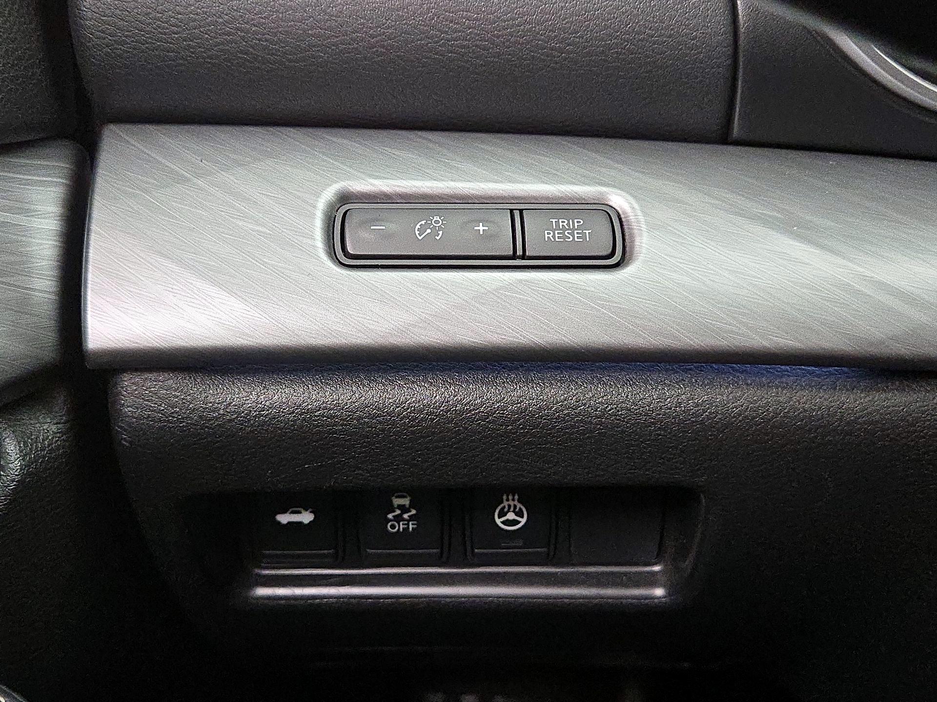 Thumbnail: 2016 Nissan Maxima - 13