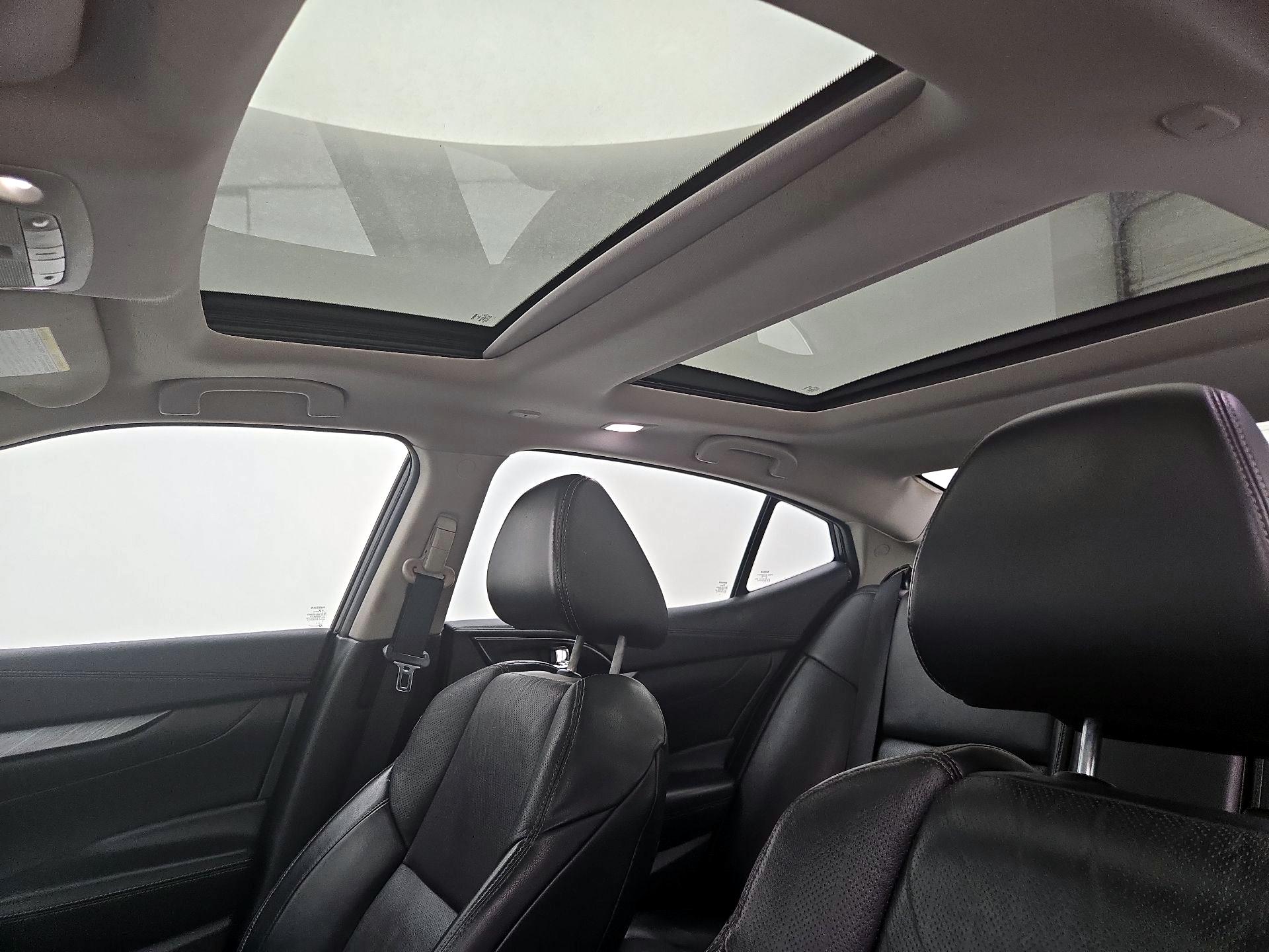 Thumbnail: 2016 Nissan Maxima - 20
