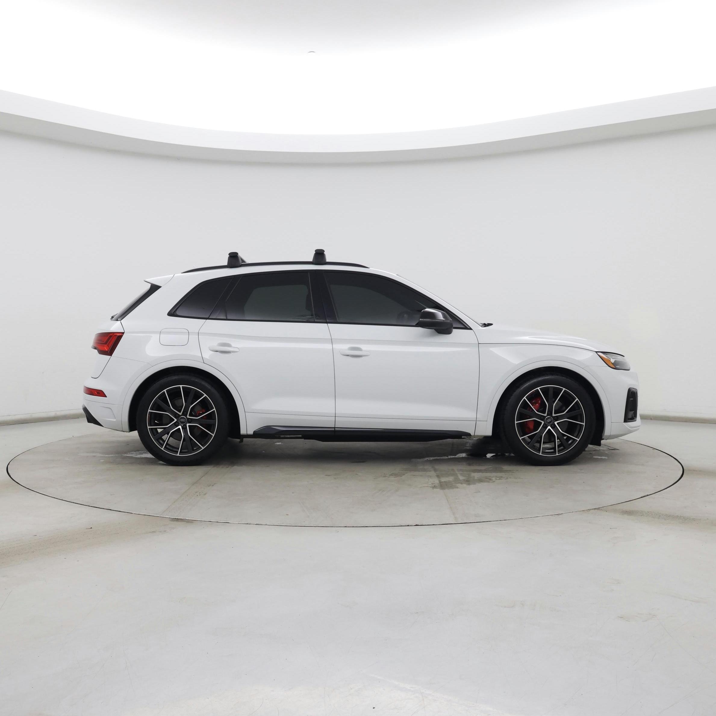 Thumbnail: 2021 Audi SQ5 - 7
