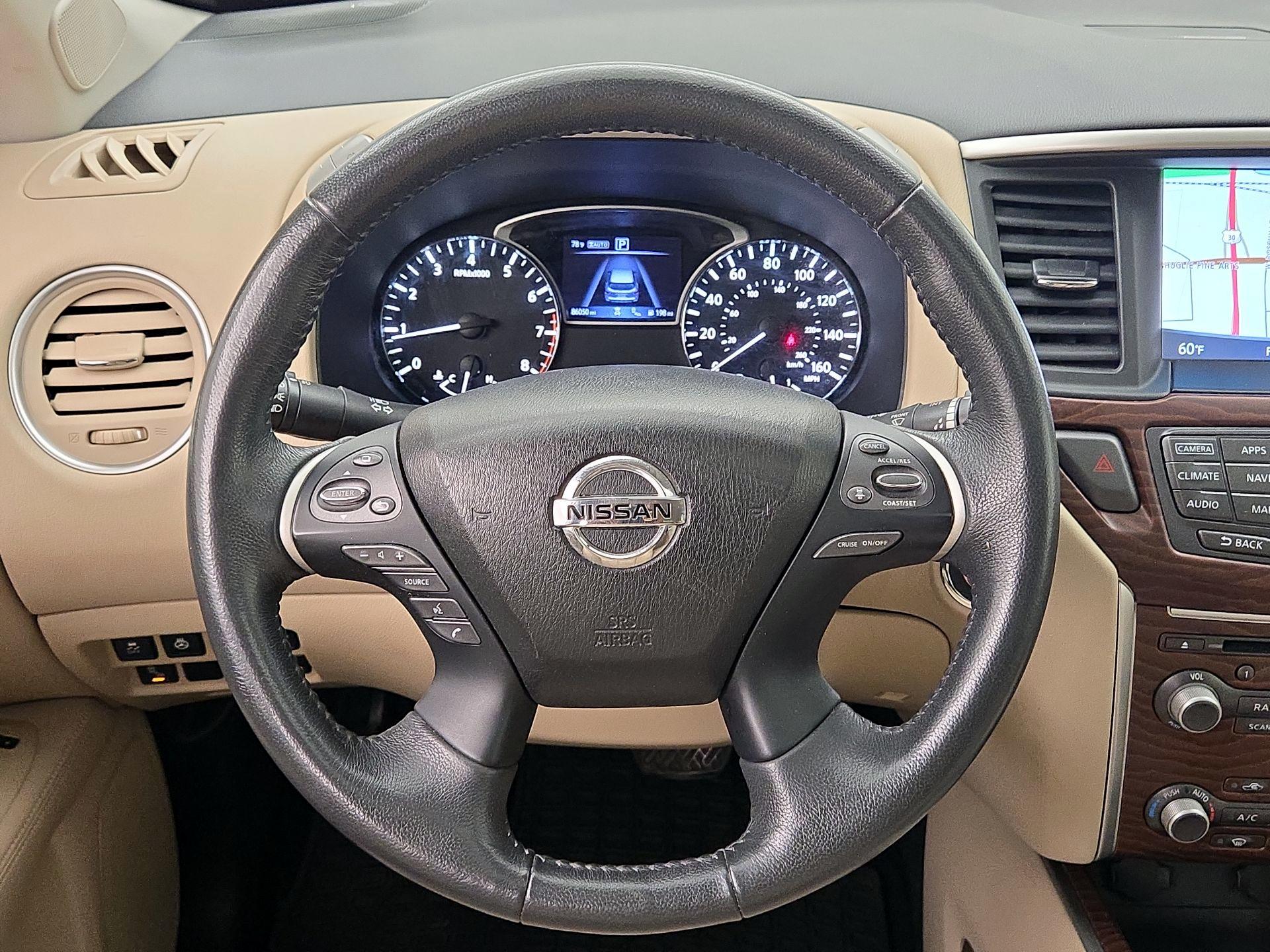 Thumbnail: 2017 Nissan Pathfinder - 10