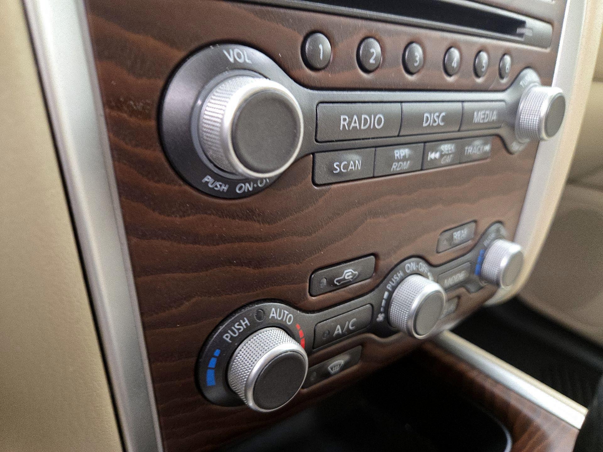 Thumbnail: 2017 Nissan Pathfinder - 15