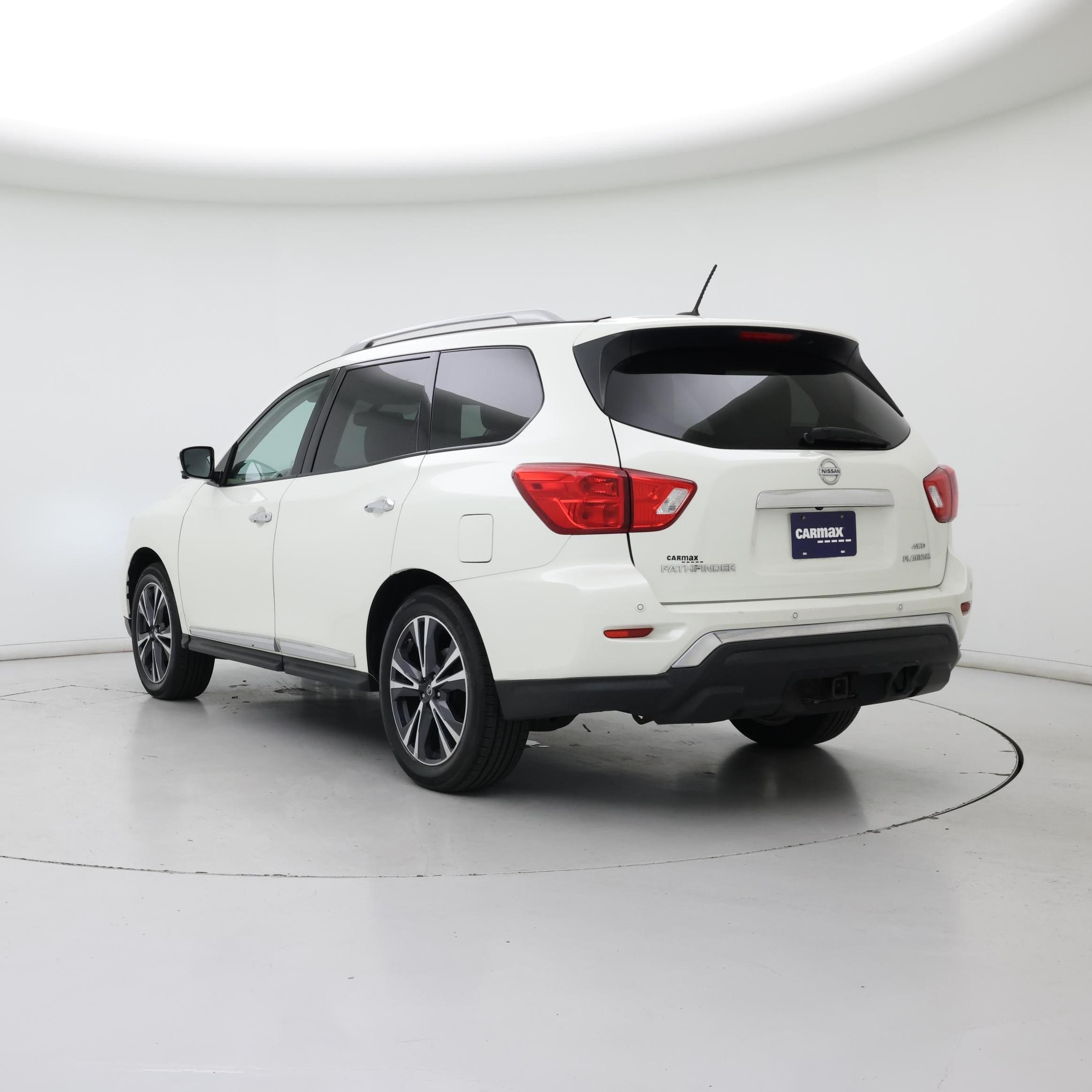 Thumbnail: 2017 Nissan Pathfinder - 2