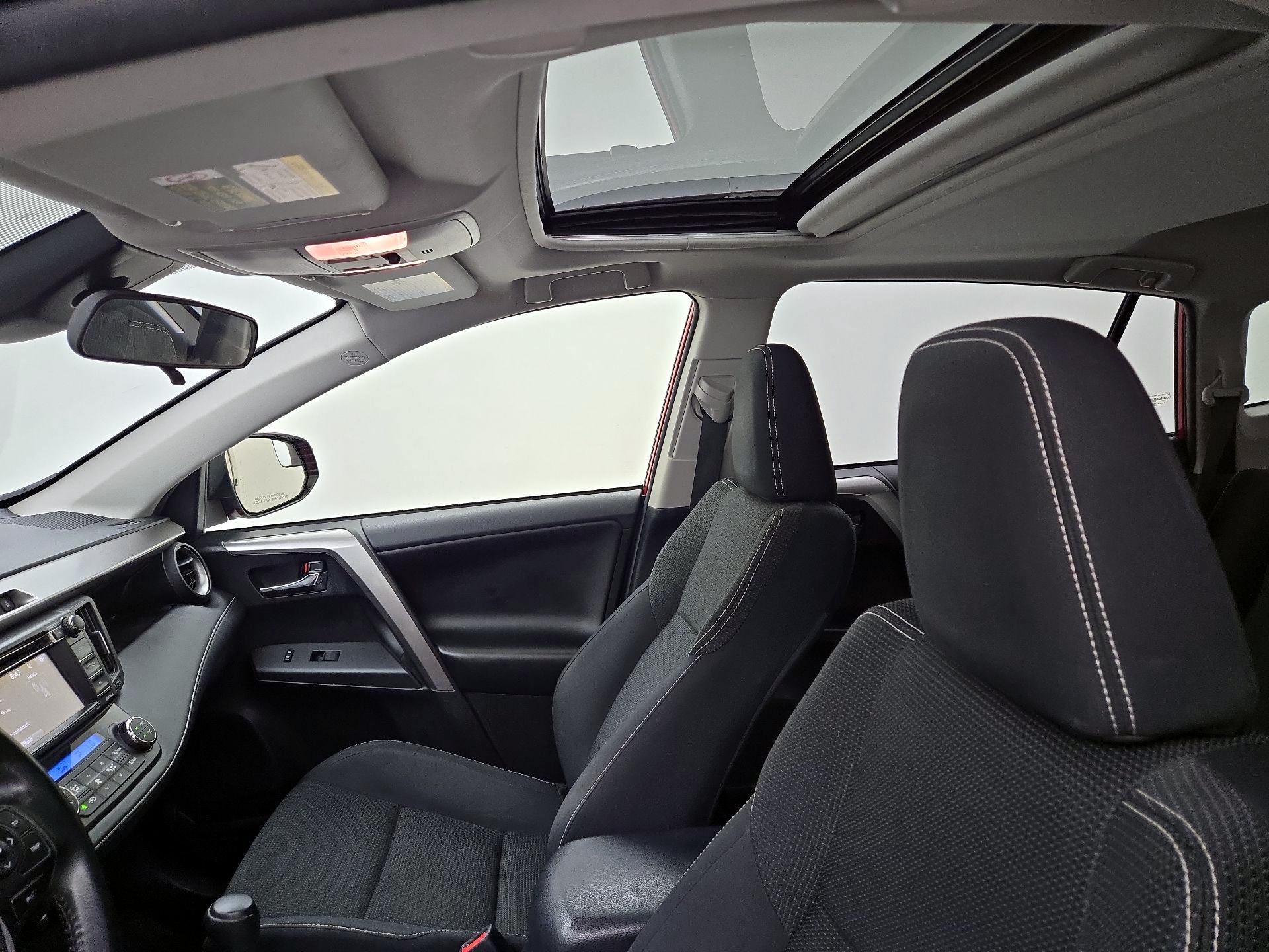 Thumbnail: 2017 Toyota RAV4 - 19