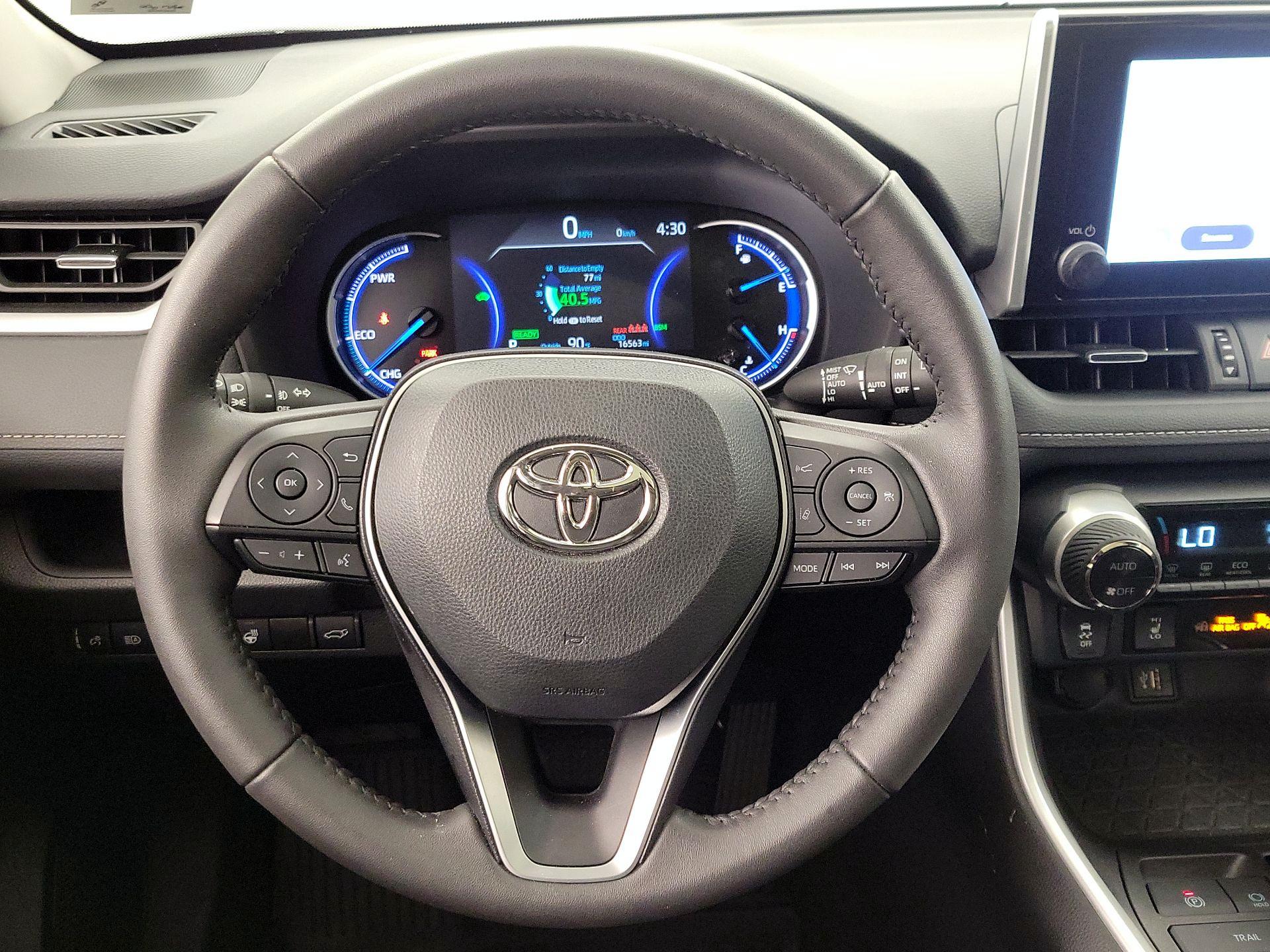 Thumbnail: 2024 Toyota RAV4 - 10