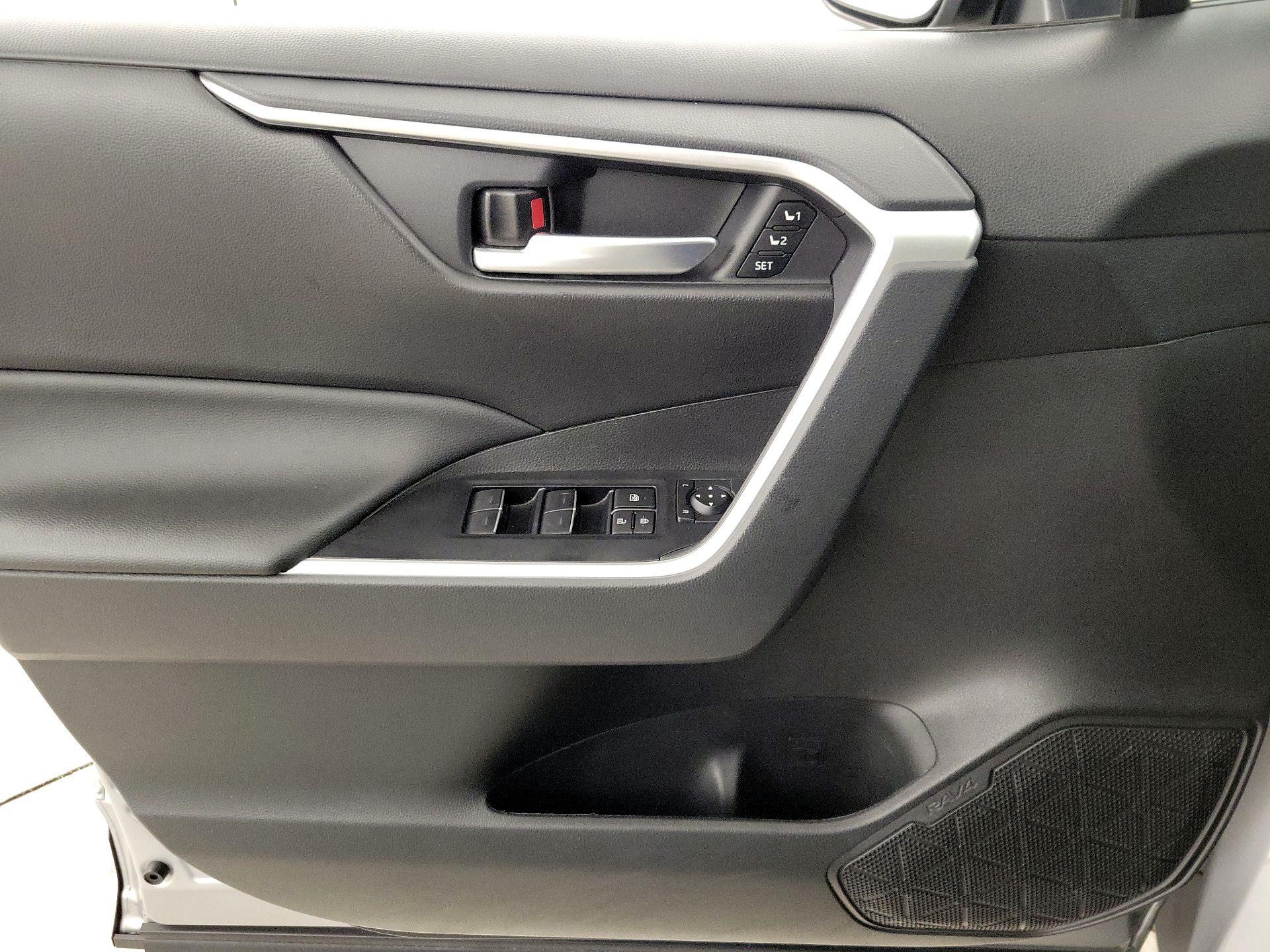 Thumbnail: 2024 Toyota RAV4 - 12