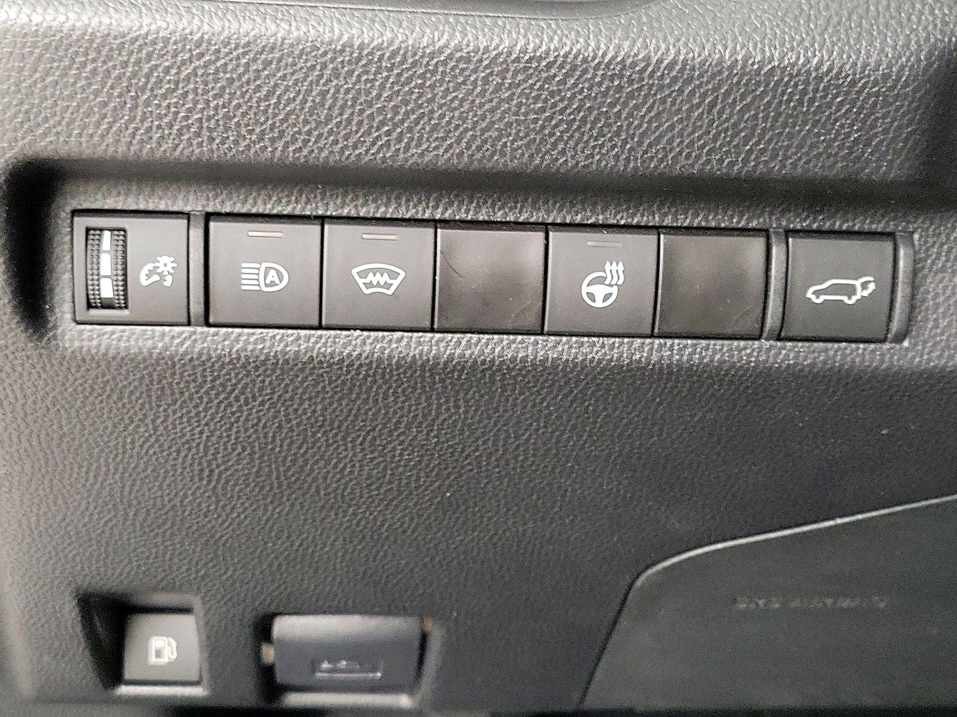 Thumbnail: 2024 Toyota RAV4 - 13