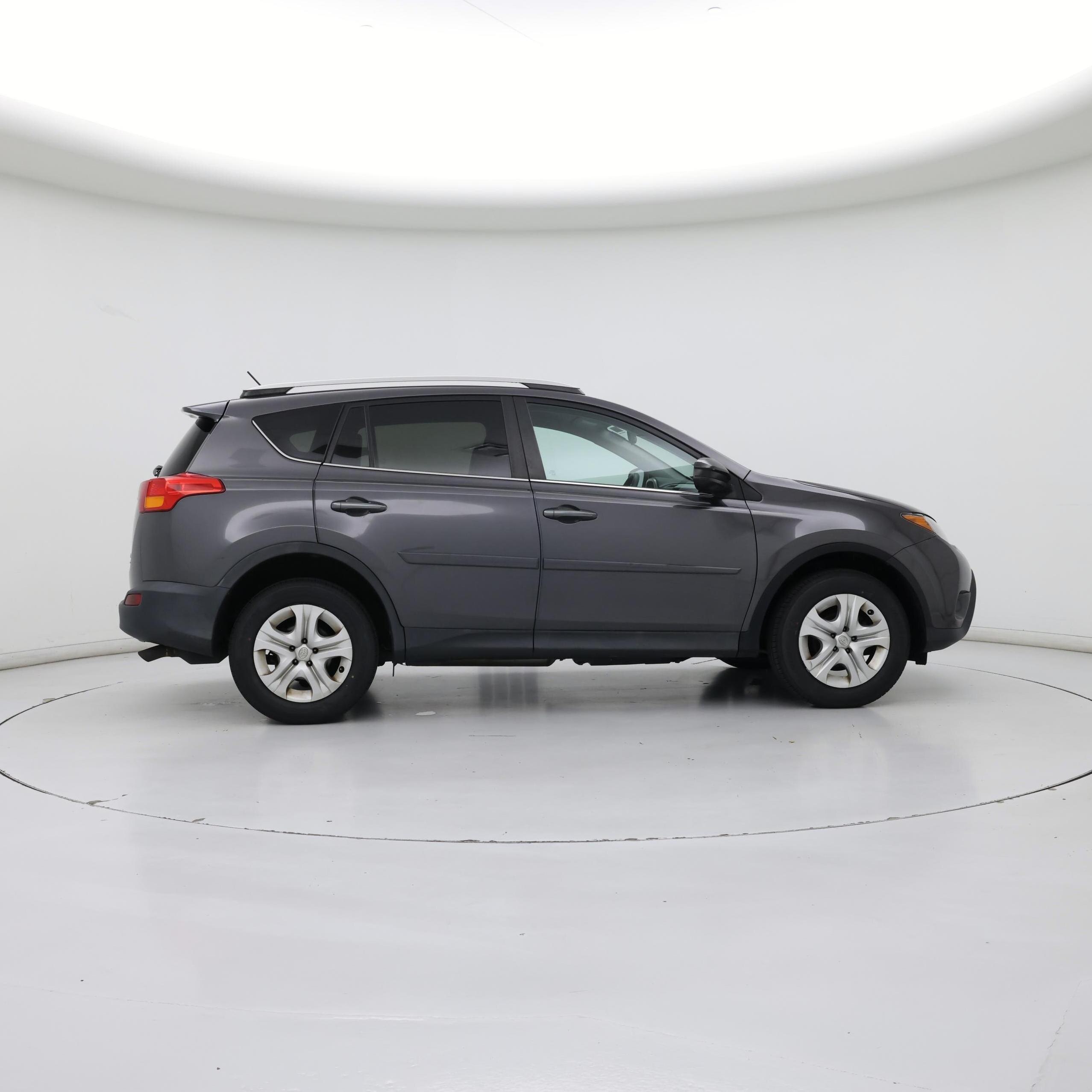 Thumbnail: 2015 Toyota RAV4 - 7