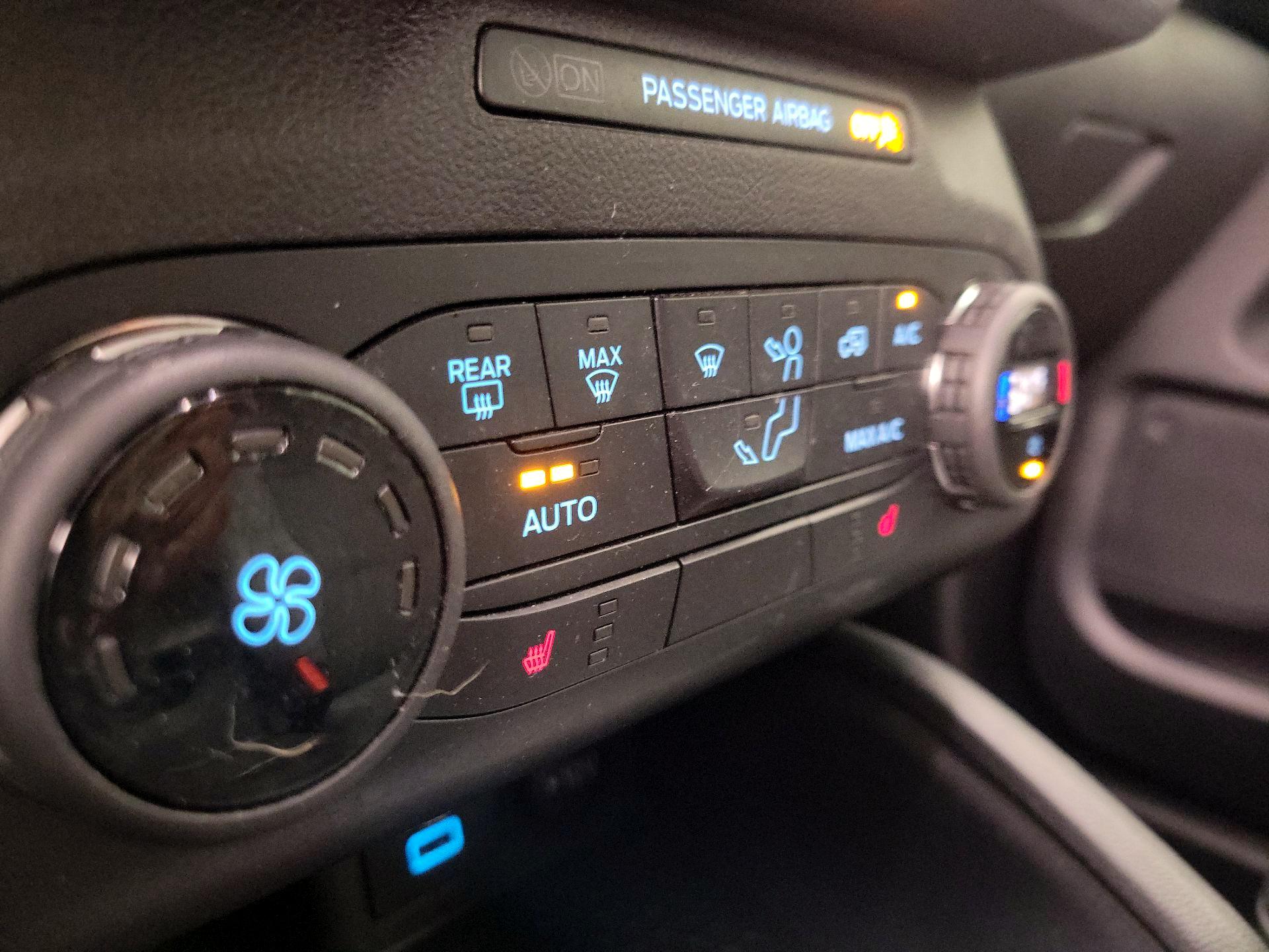 Thumbnail: 2021 Ford Bronco Sport - 17