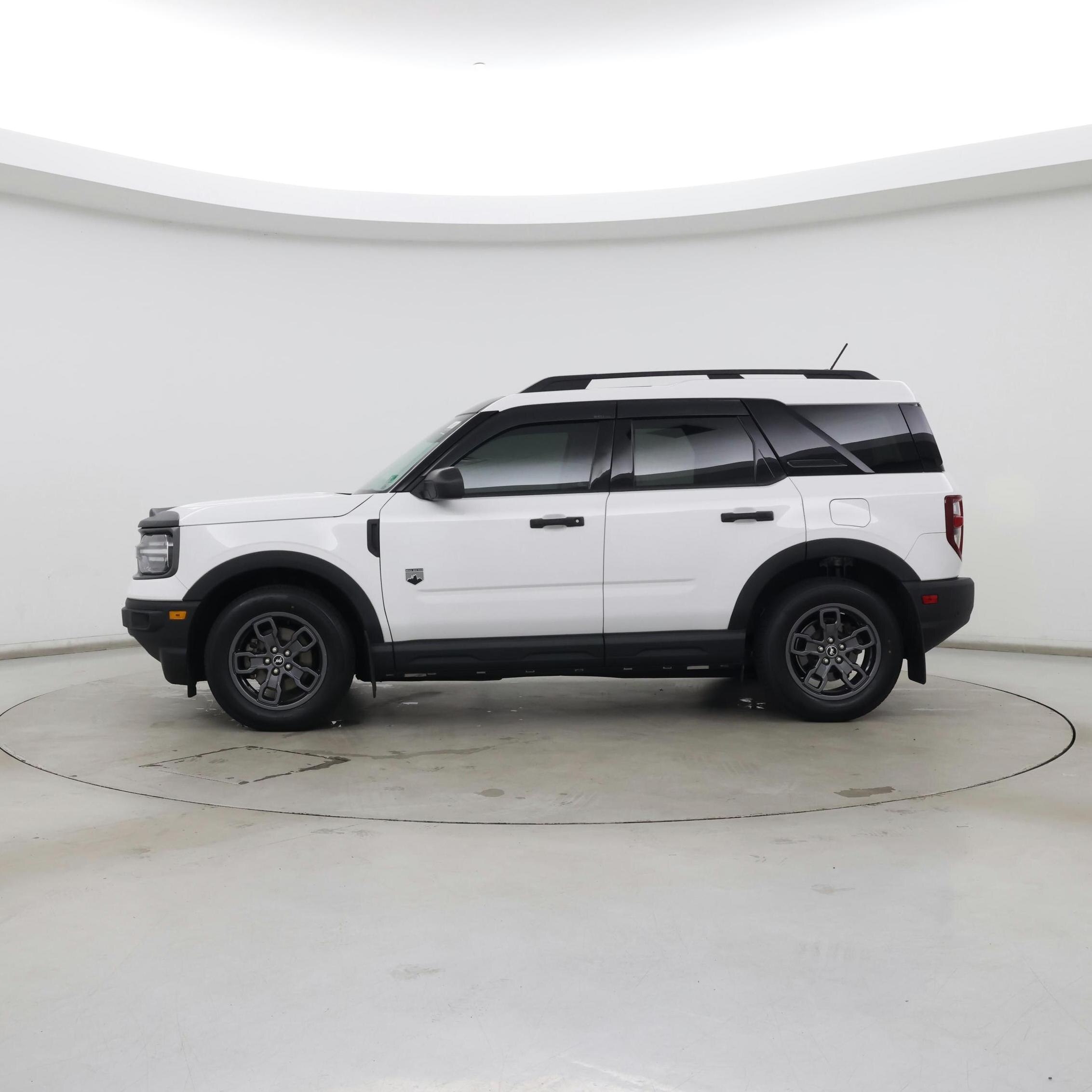 Thumbnail: 2021 Ford Bronco Sport - 3