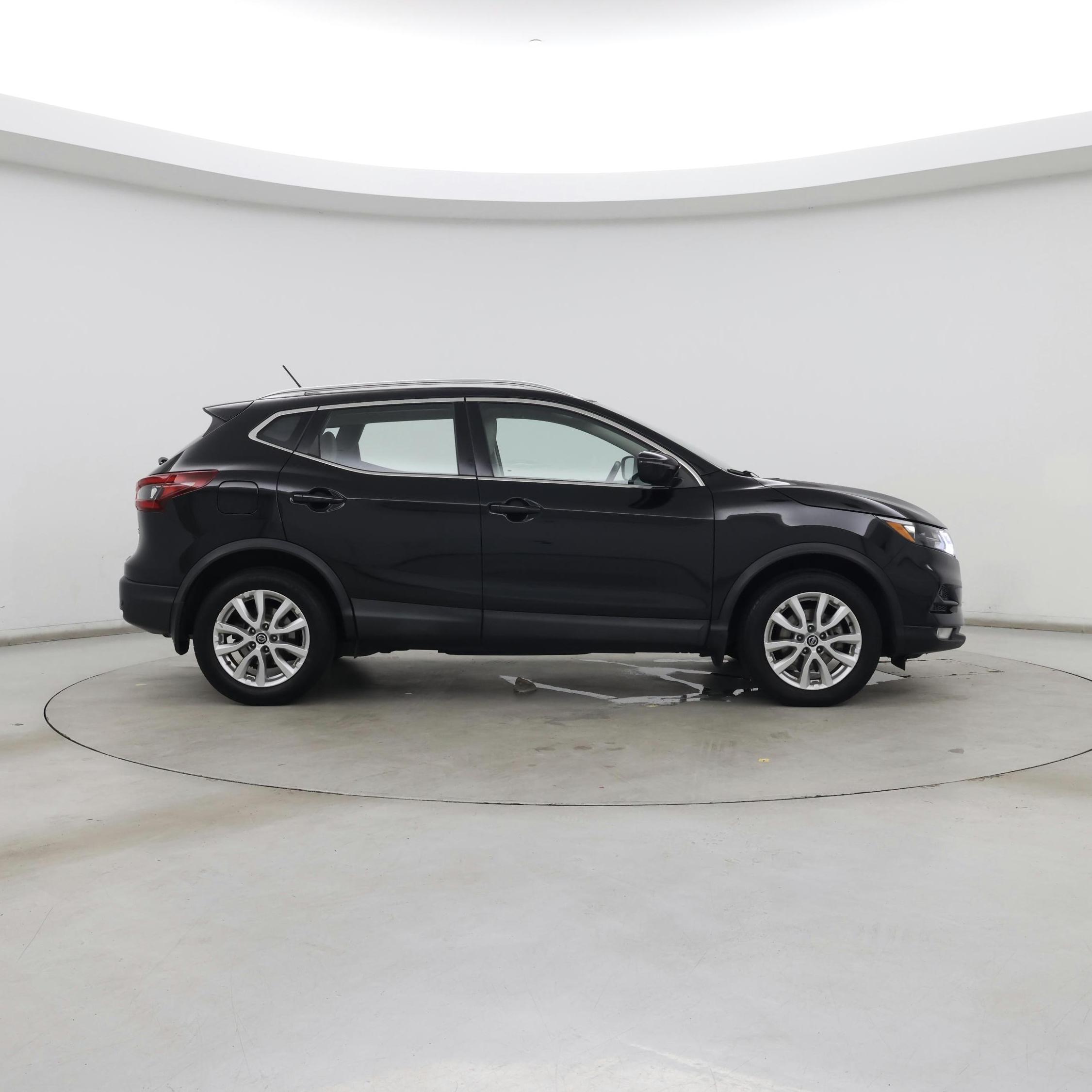 Thumbnail: 2020 Nissan Rogue Sport - 7
