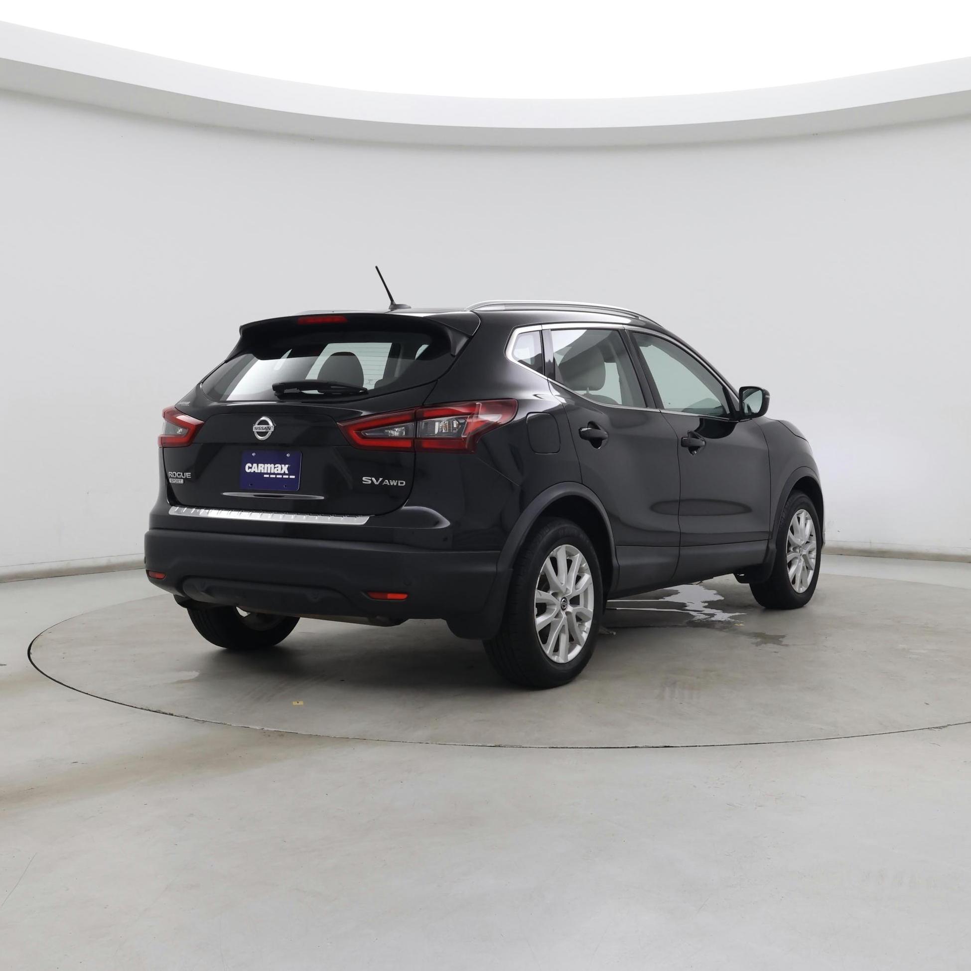 Thumbnail: 2020 Nissan Rogue Sport - 8