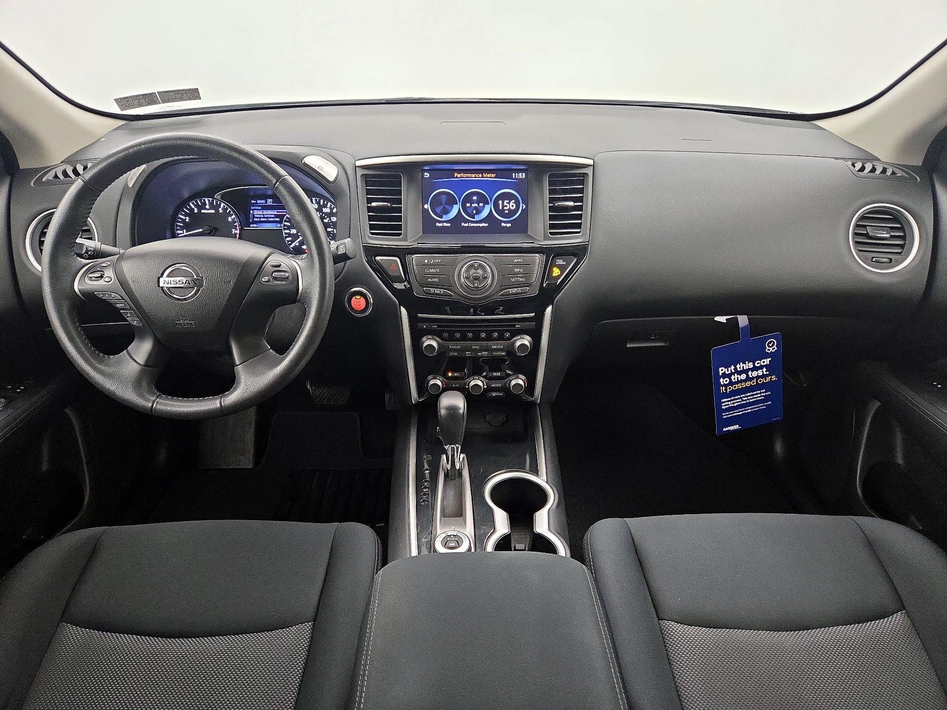 Thumbnail: 2017 Nissan Pathfinder - 9