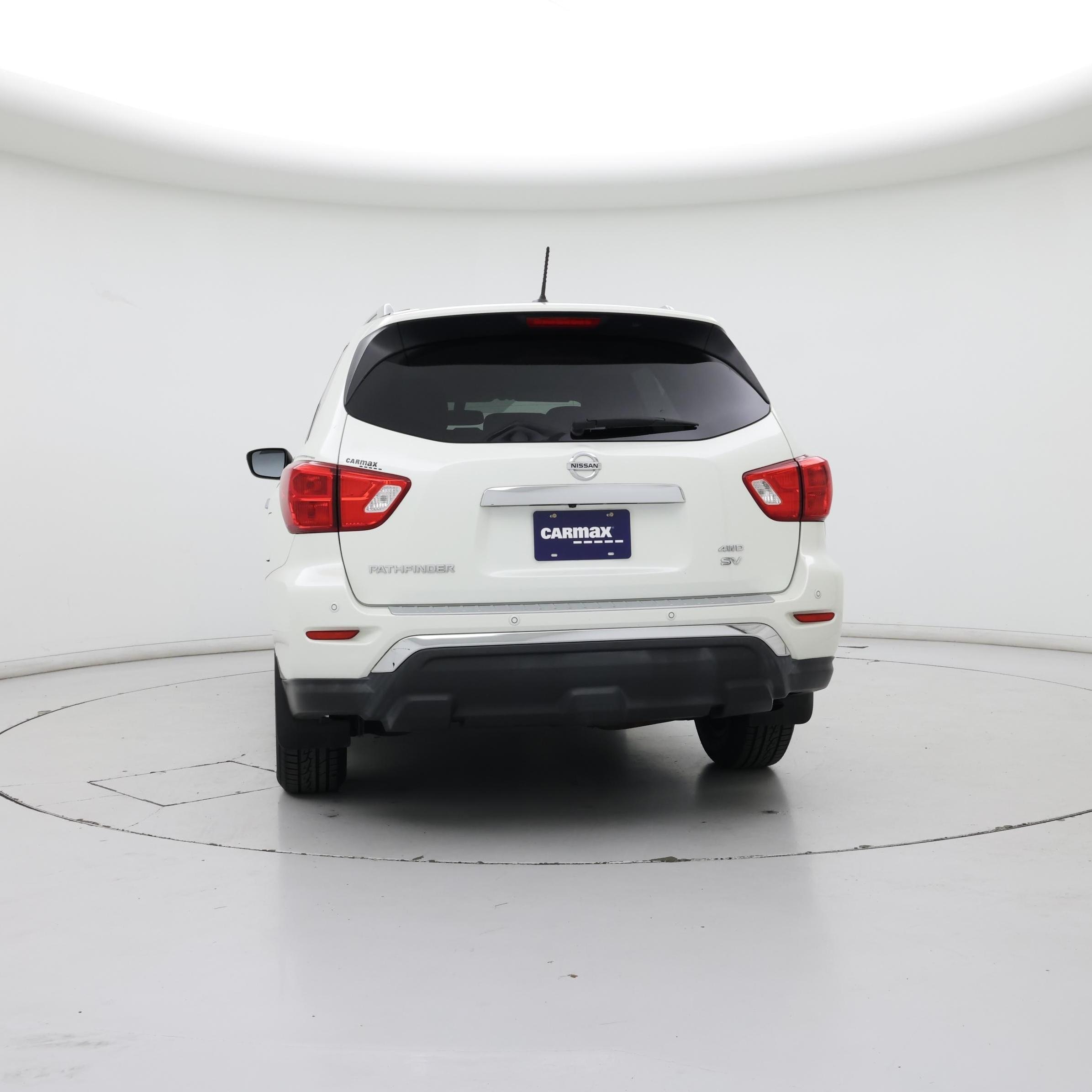 Thumbnail: 2017 Nissan Pathfinder - 6