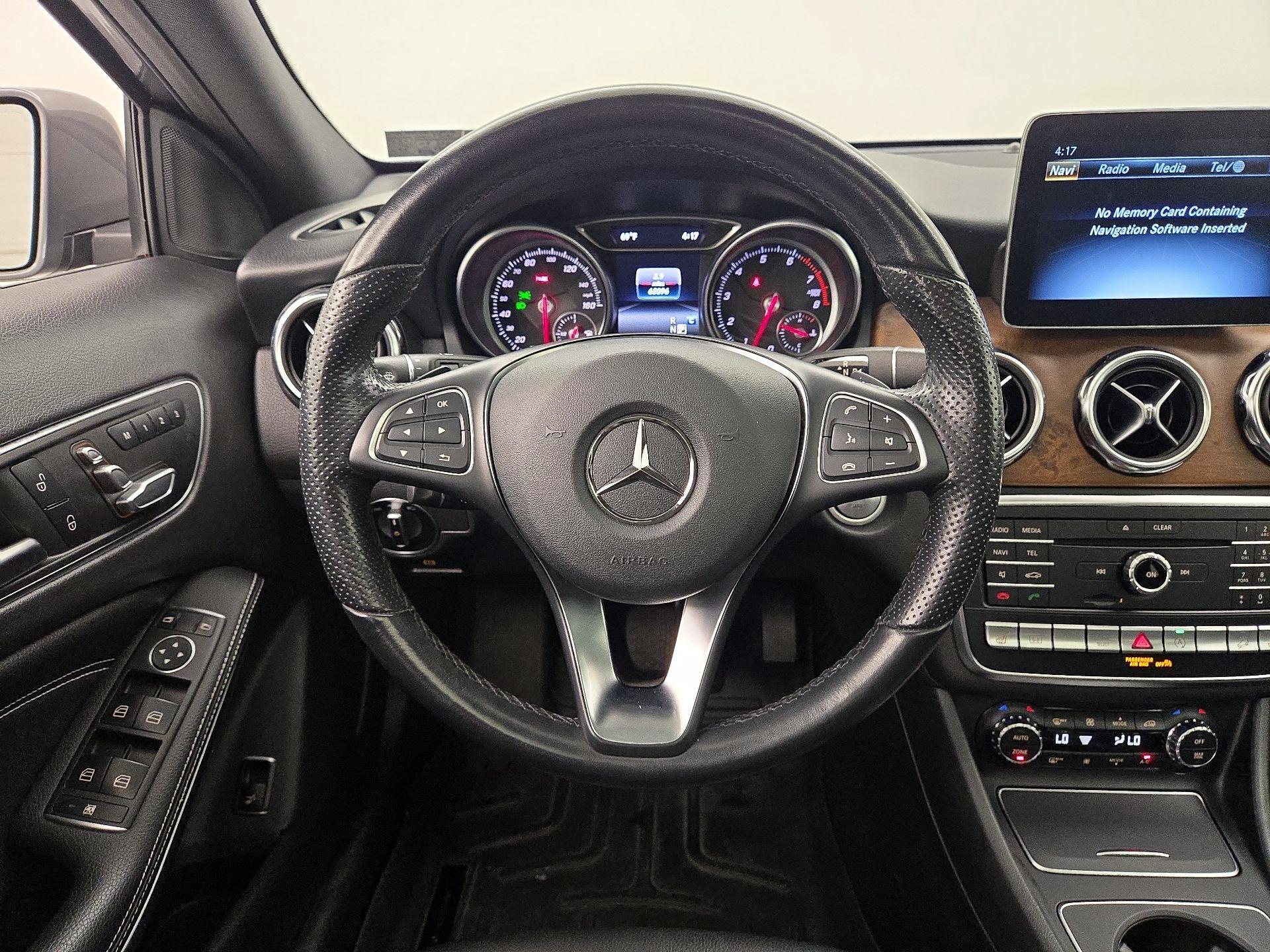 Thumbnail: 2019 Mercedes-Benz GLA - 10