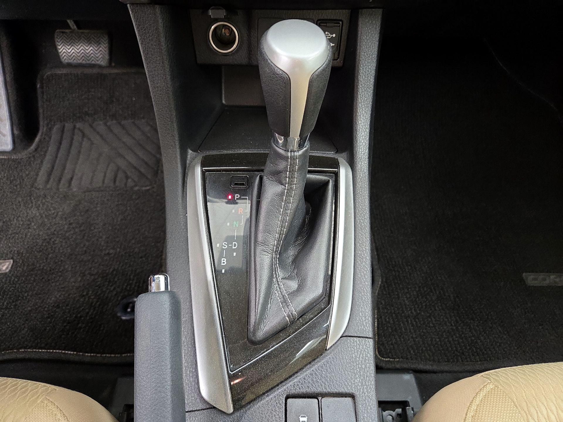 Thumbnail: 2019 Toyota Corolla - 17