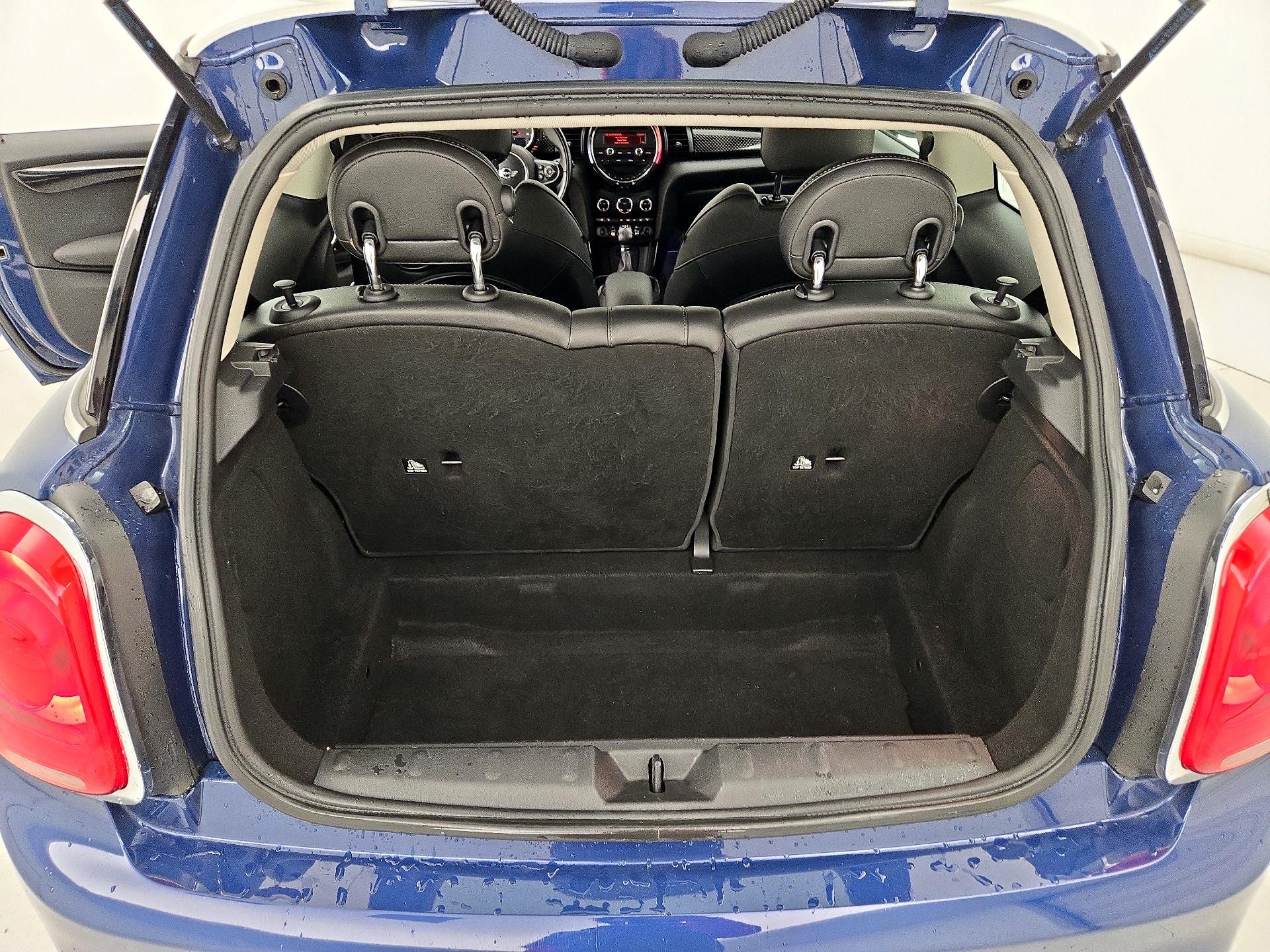 Thumbnail: 2015 MINI Cooper Hardtop - 20