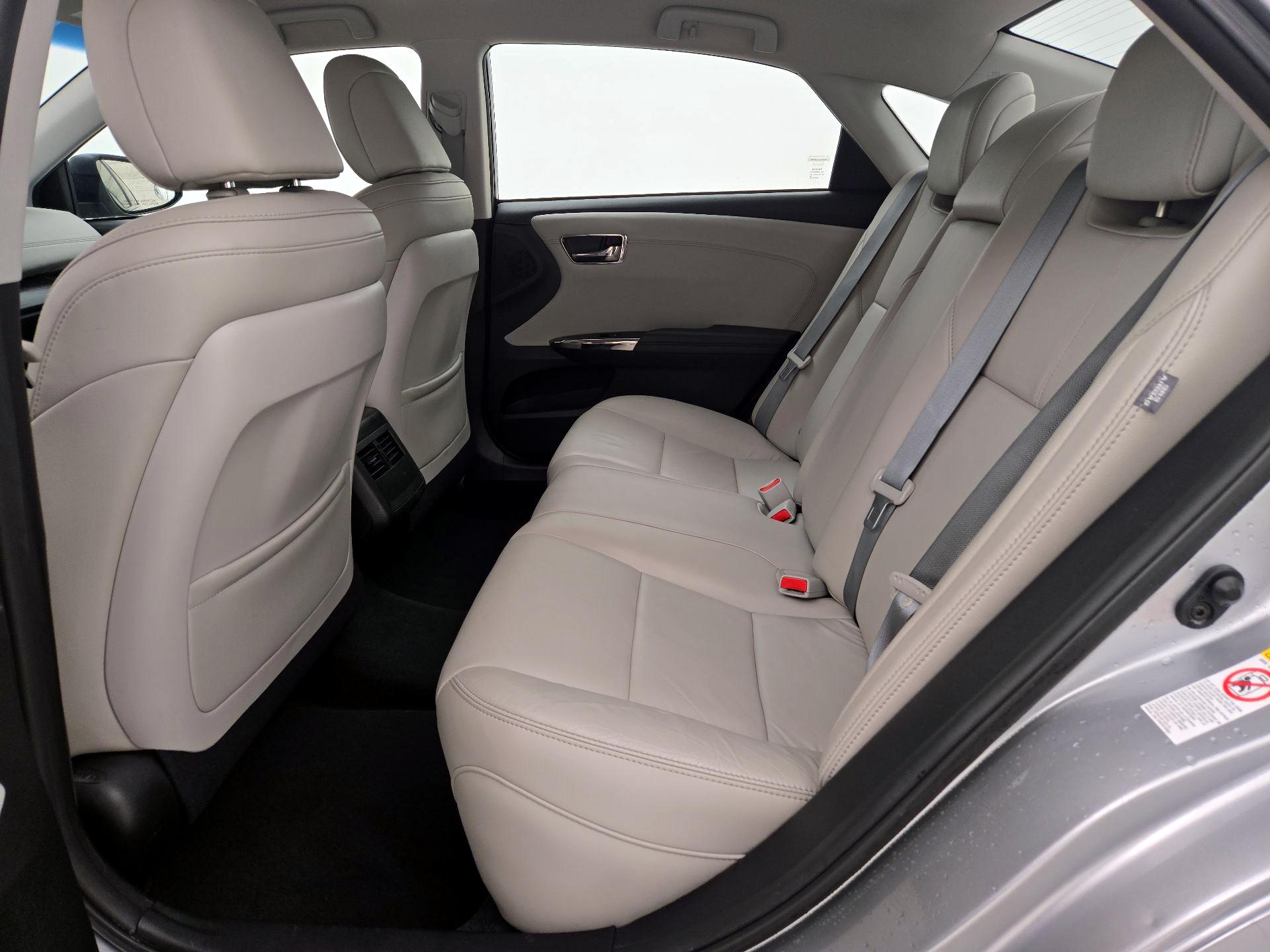Thumbnail: 2016 Toyota Avalon - 17