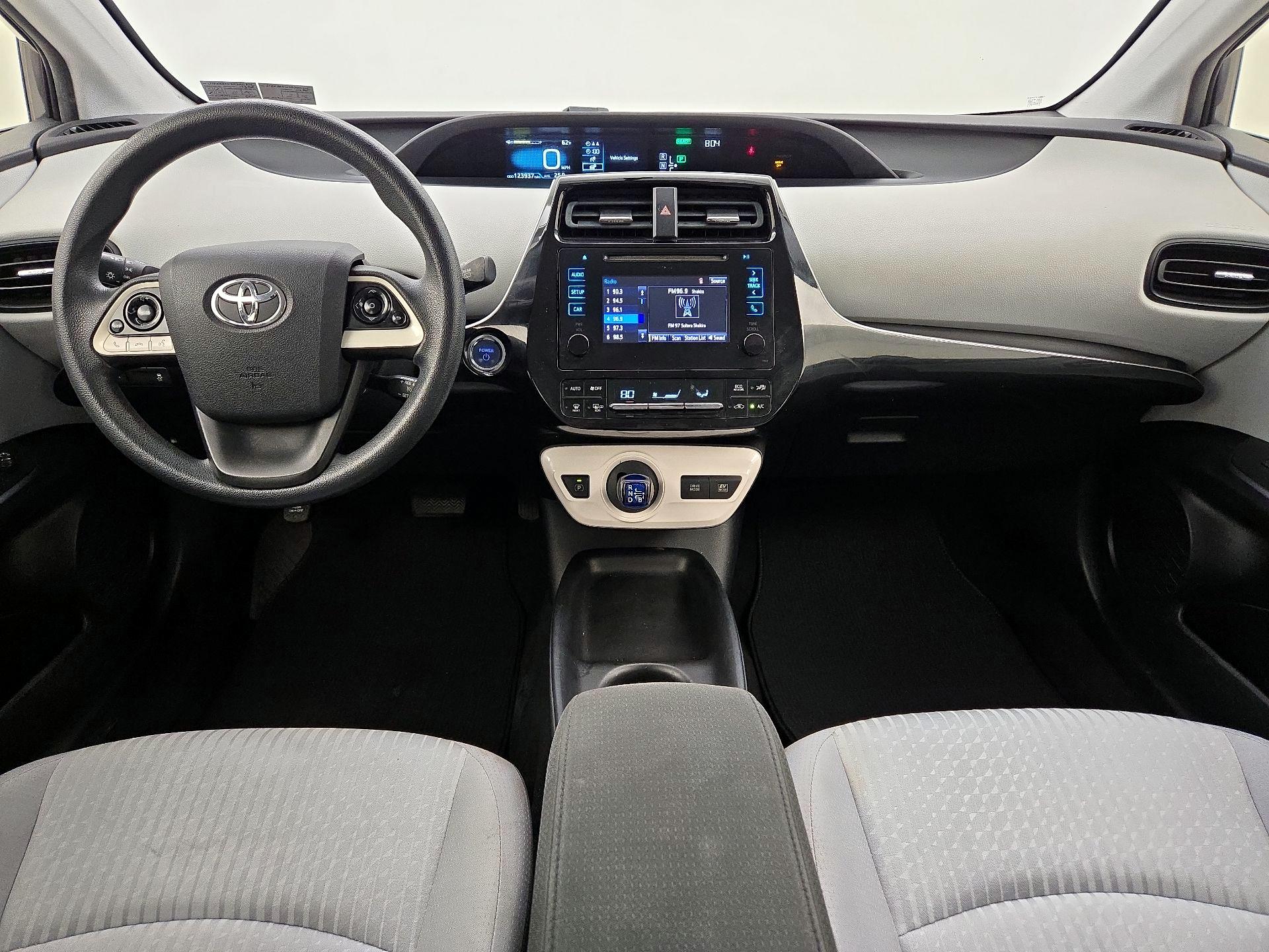 Thumbnail: 2016 Toyota Prius - 9