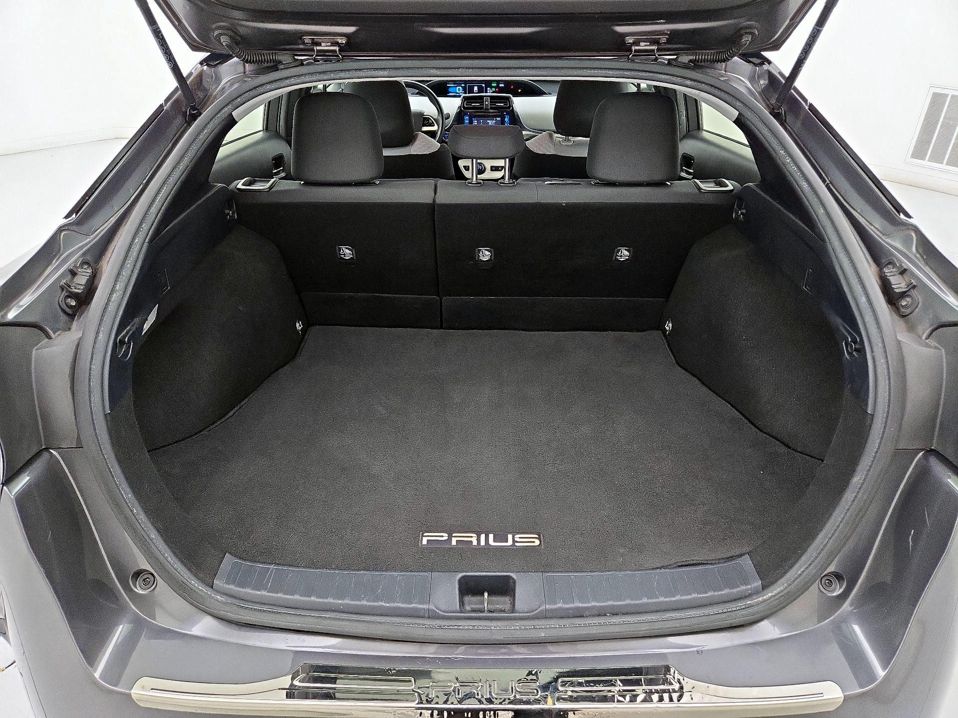 Thumbnail: 2016 Toyota Prius - 19