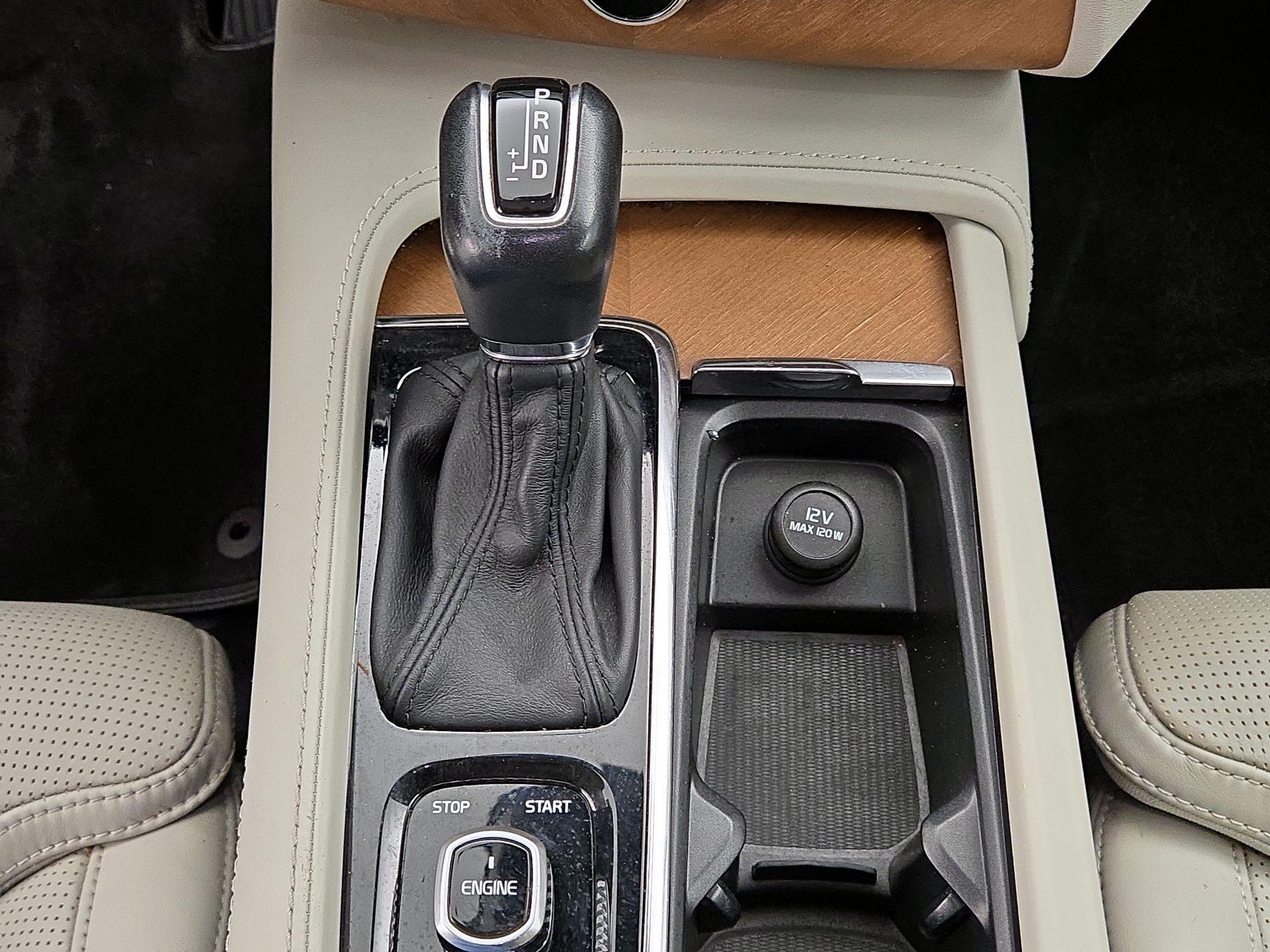 Thumbnail: 2017 Volvo XC90 - 17