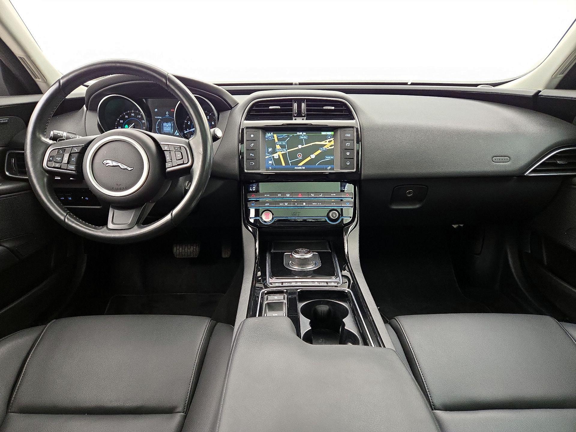 Thumbnail: 2018 Jaguar XE - 9