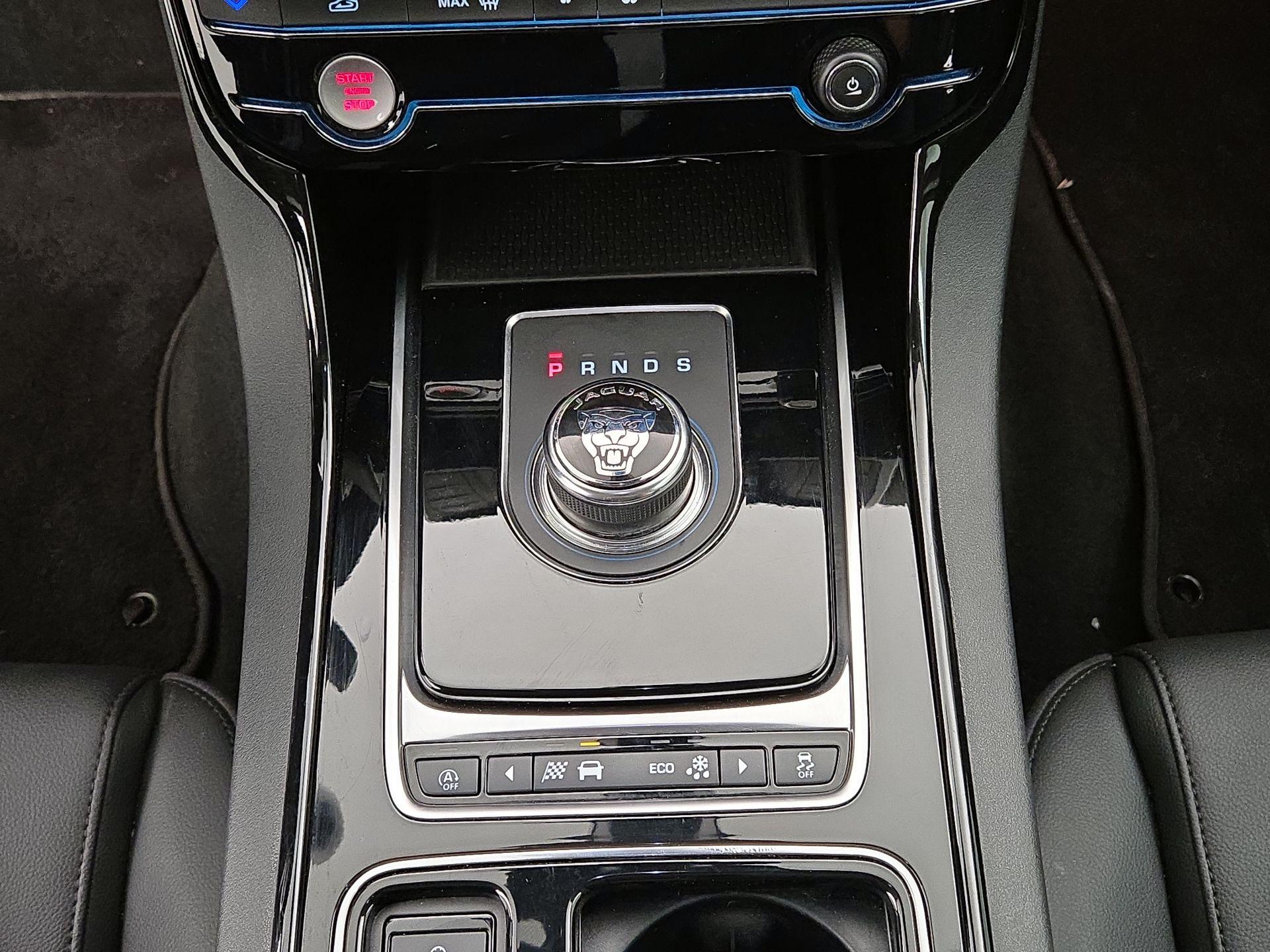 Thumbnail: 2018 Jaguar XE - 17
