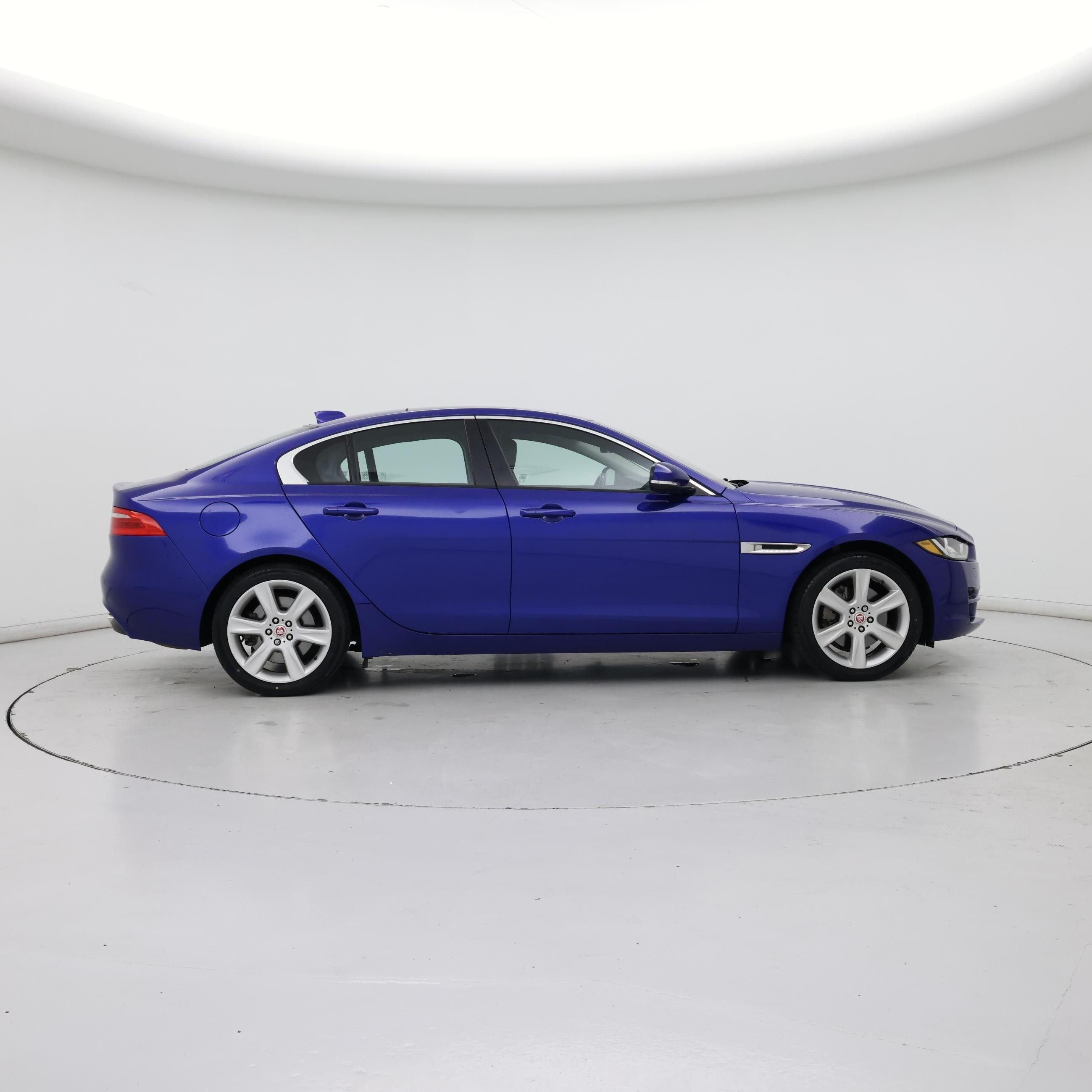 Thumbnail: 2018 Jaguar XE - 7