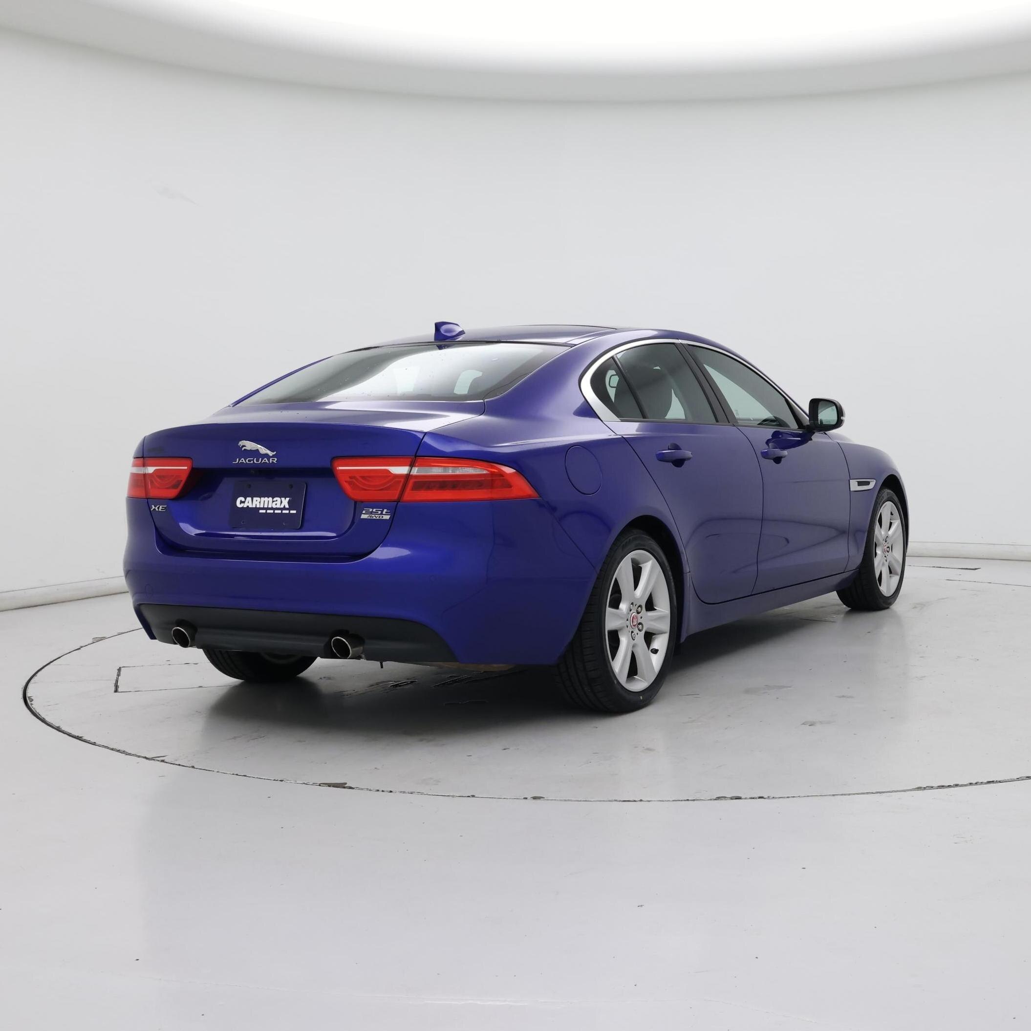 Thumbnail: 2018 Jaguar XE - 8