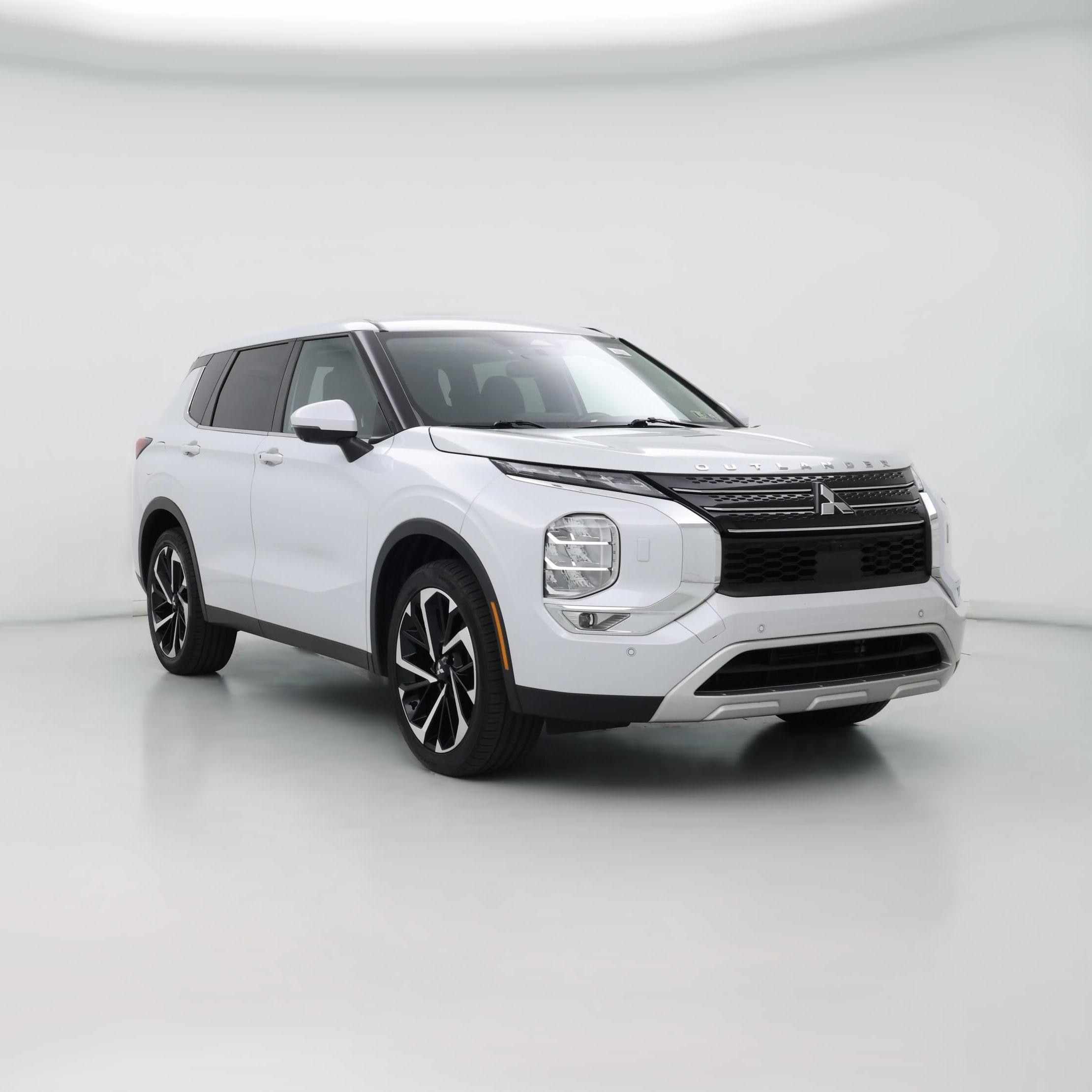 Thumbnail: 2022 Mitsubishi Outlander - 1