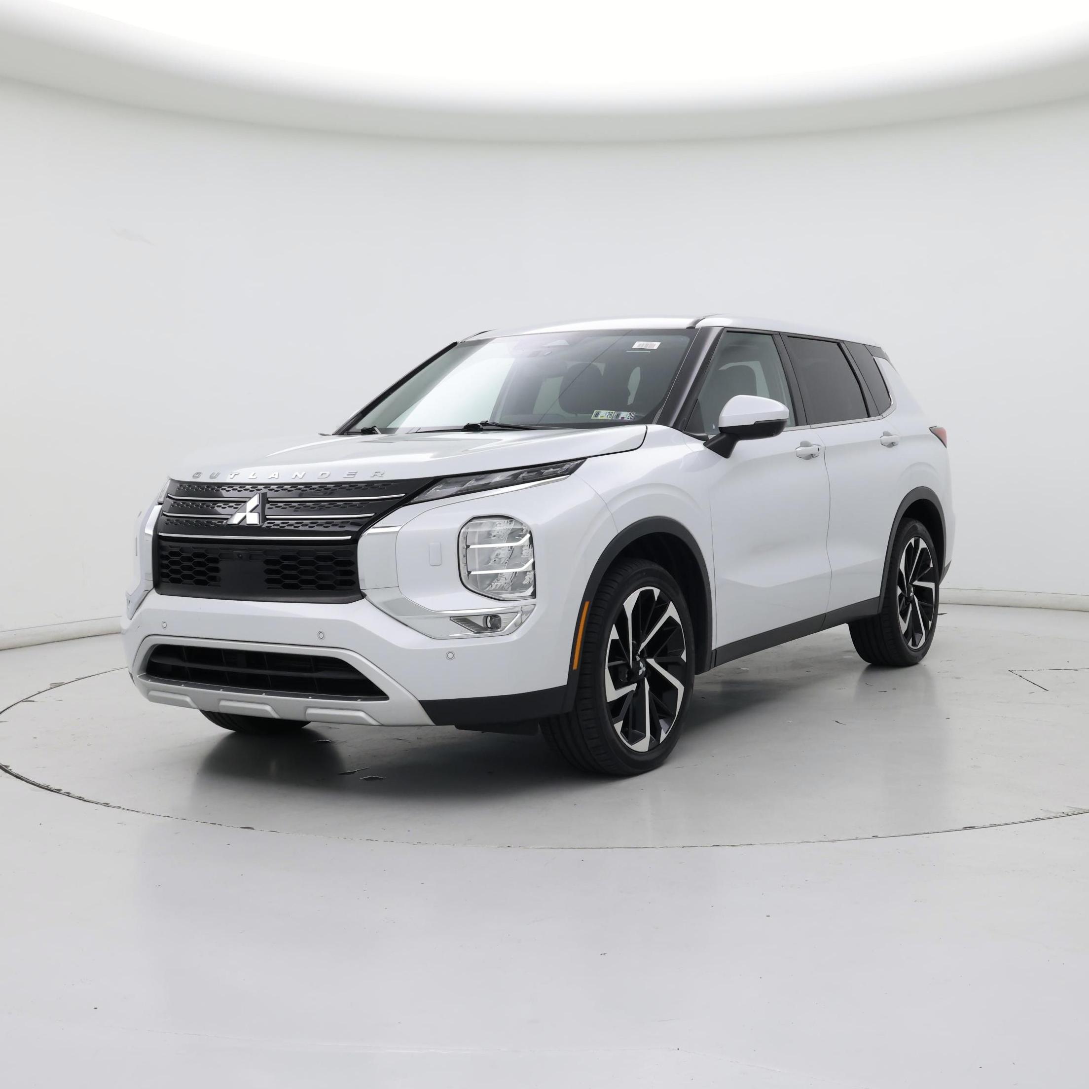 Thumbnail: 2022 Mitsubishi Outlander - 4