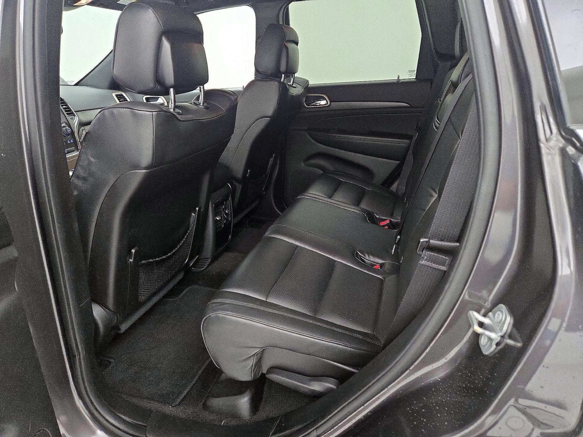 Thumbnail: 2015 Jeep Grand Cherokee - 18