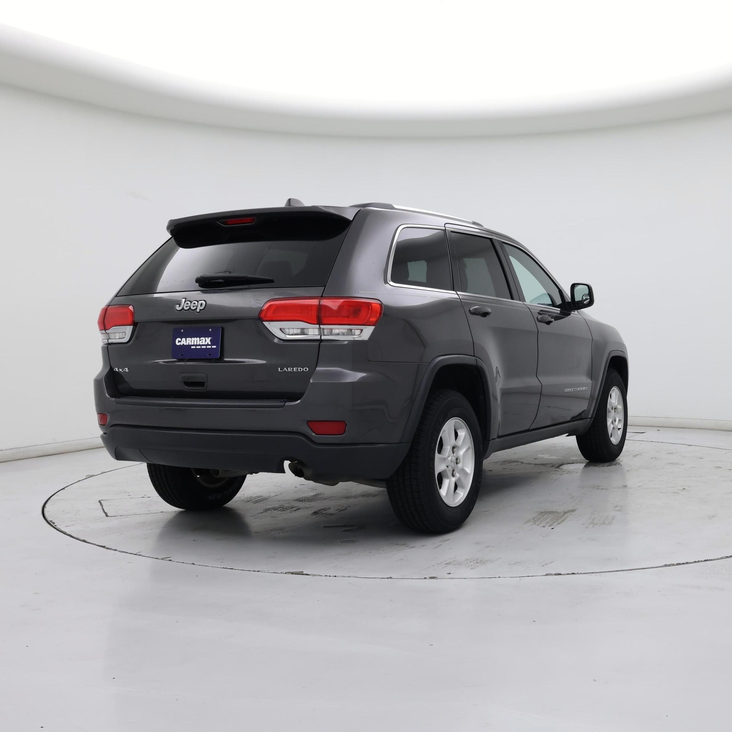 Thumbnail: 2015 Jeep Grand Cherokee - 8