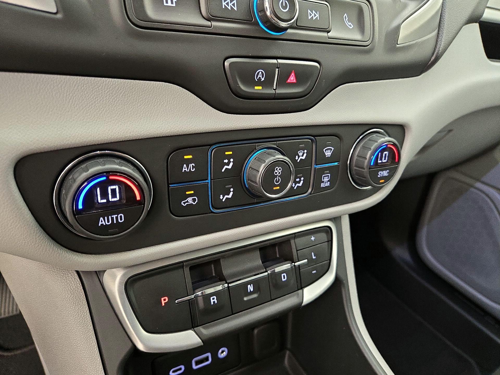 Thumbnail: 2022 GMC Terrain - 16
