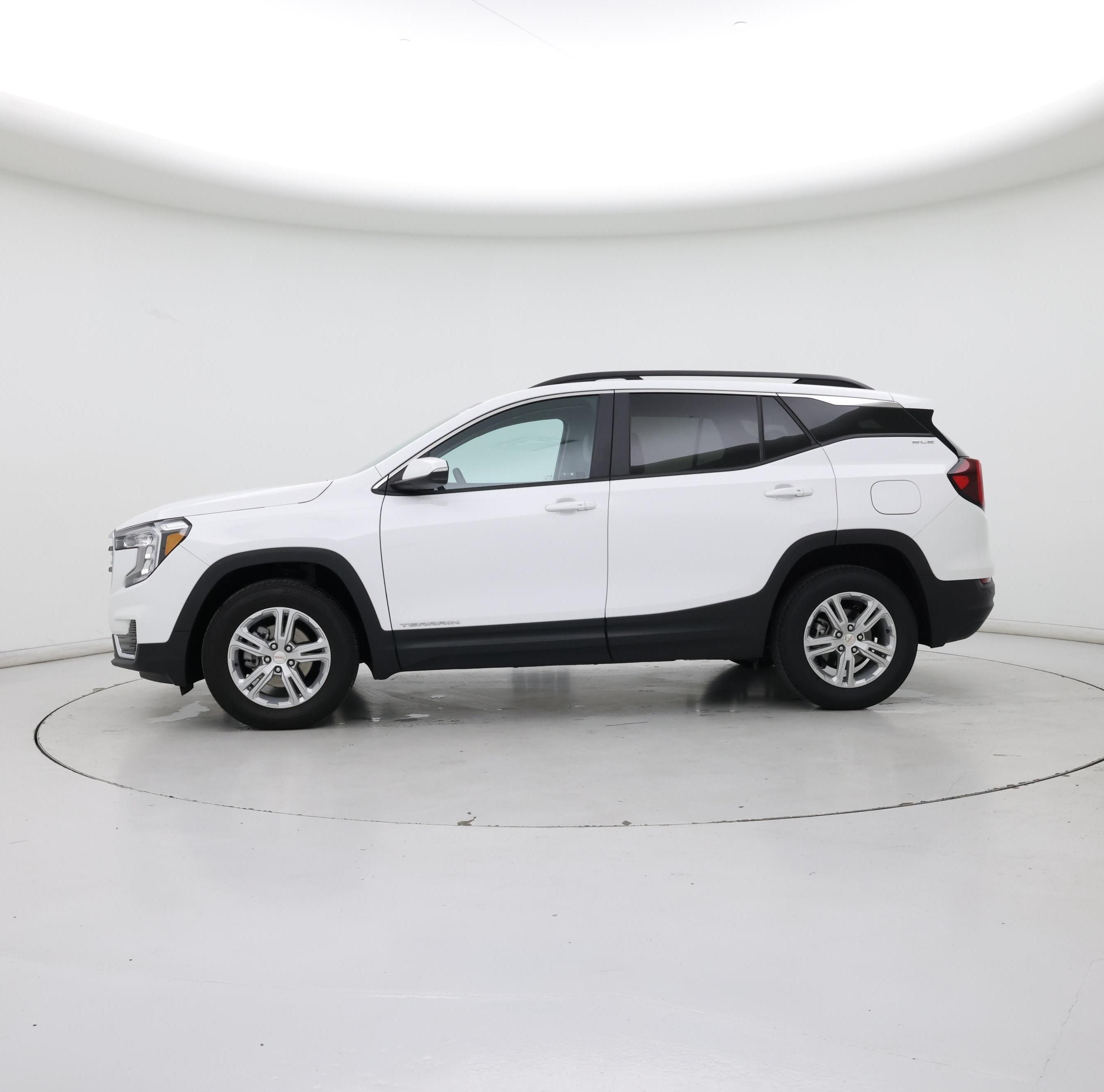 Thumbnail: 2022 GMC Terrain - 3