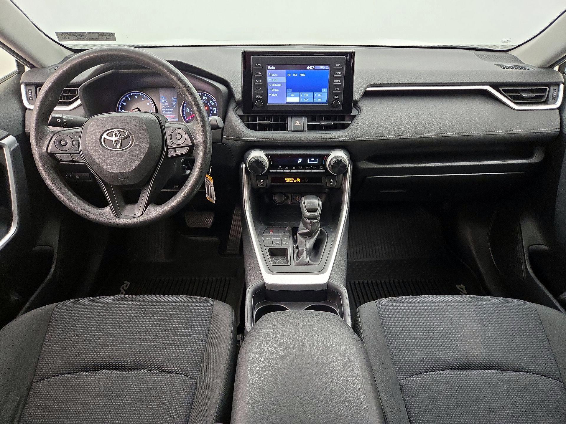 Thumbnail: 2019 Toyota RAV4 - 9