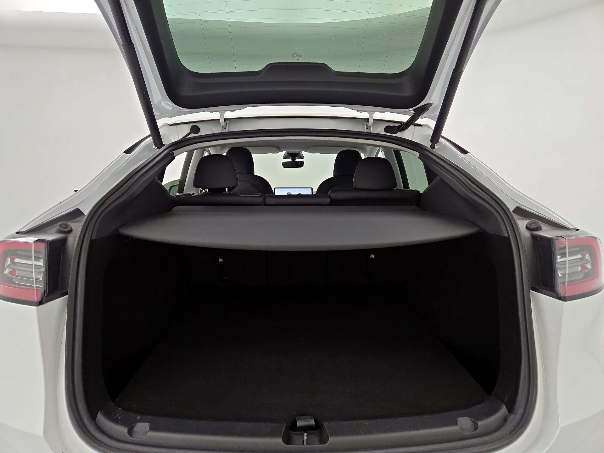 Thumbnail: 2023 Tesla Model Y - 20