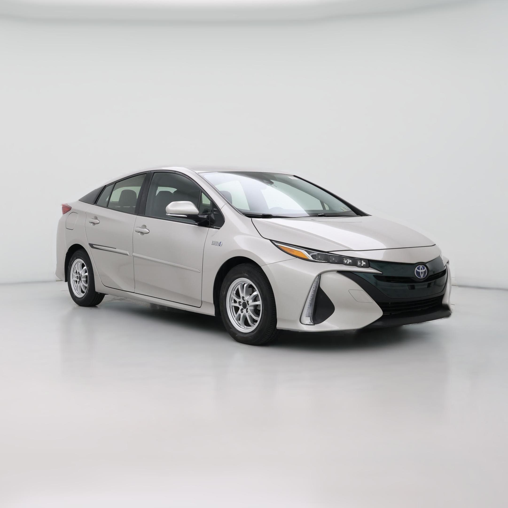 Thumbnail: 2017 Toyota Prius Prime - 1