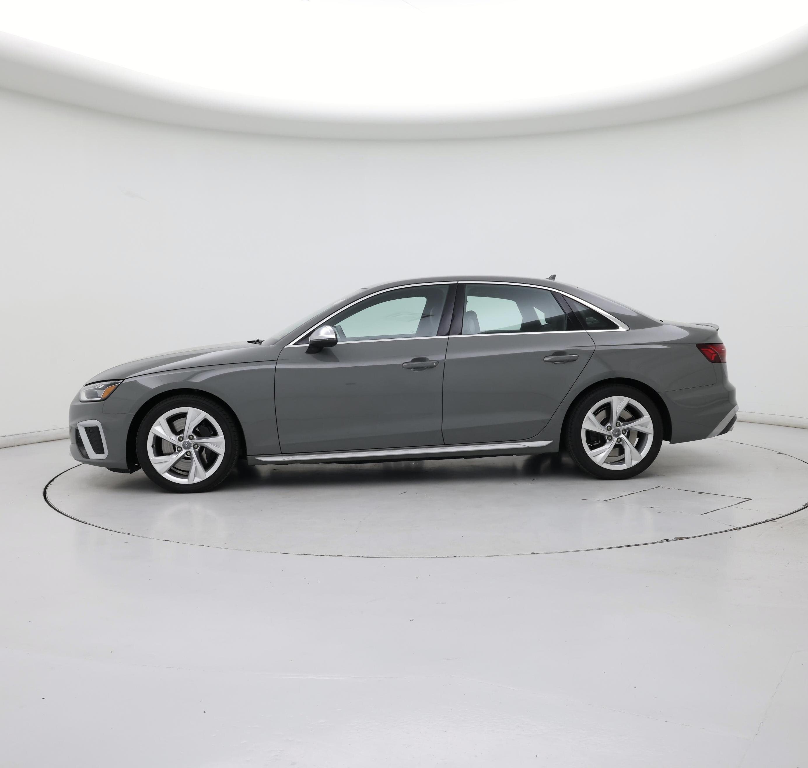 Thumbnail: 2020 Audi S4 - 3