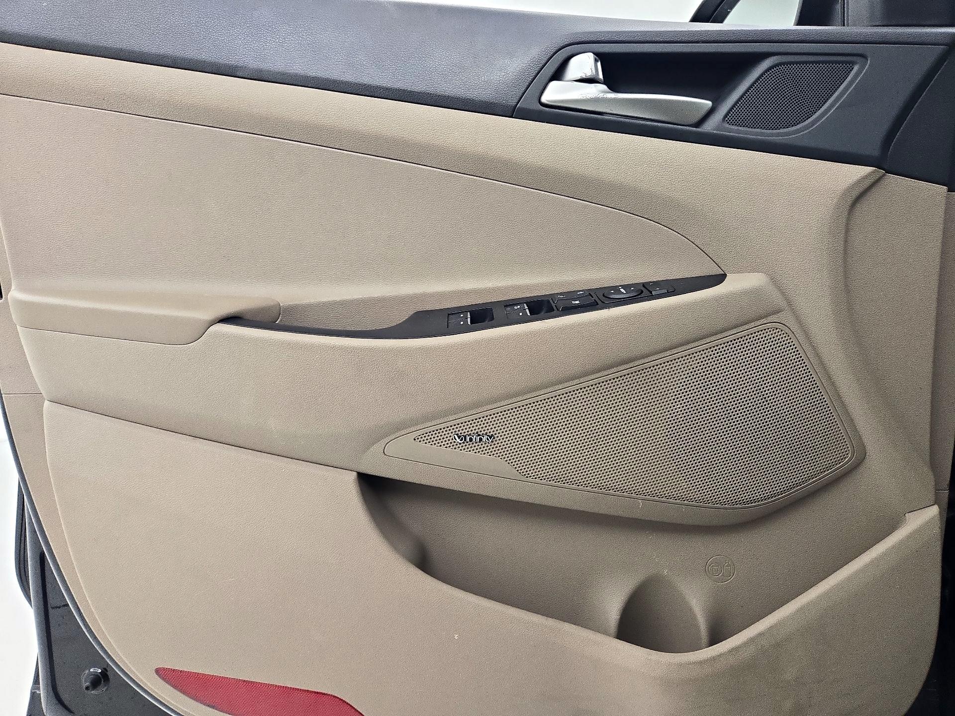 Thumbnail: 2021 Hyundai Tucson - 12